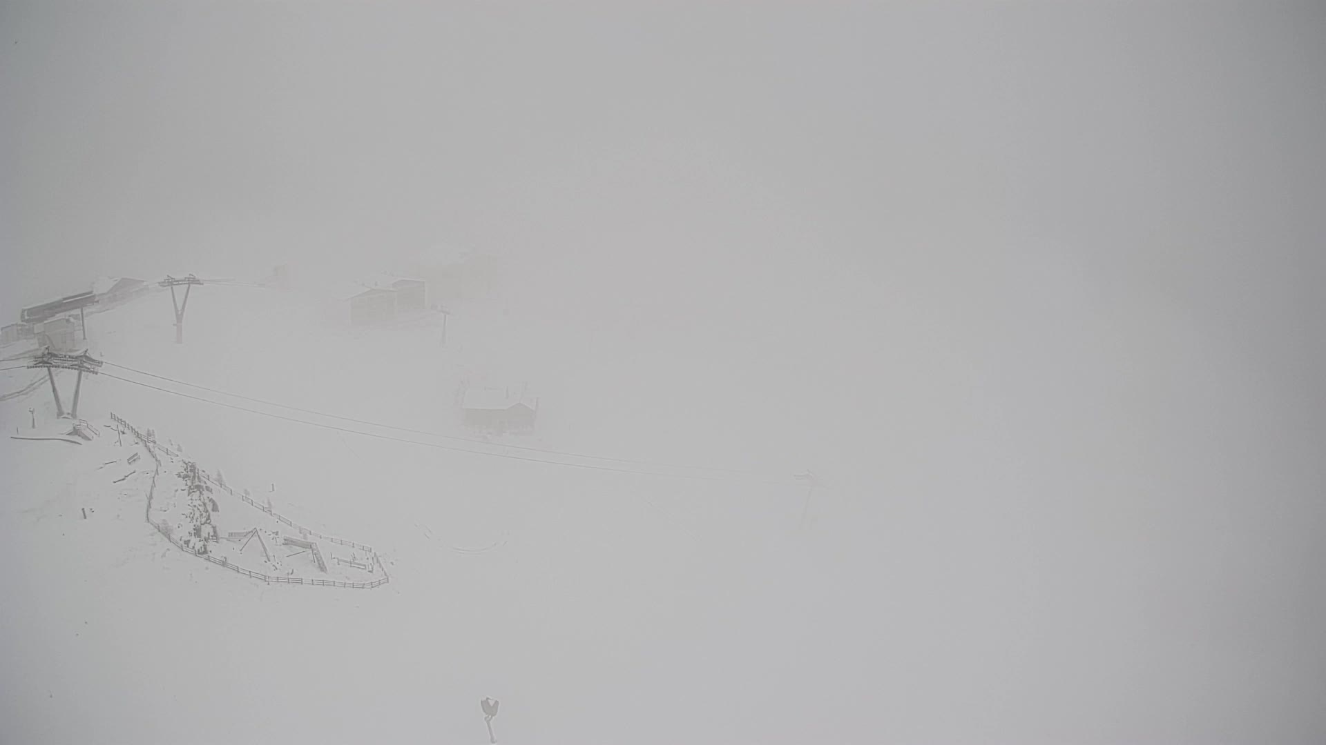 Cima estación de esquí Kronplatz | vista hacia Brunico