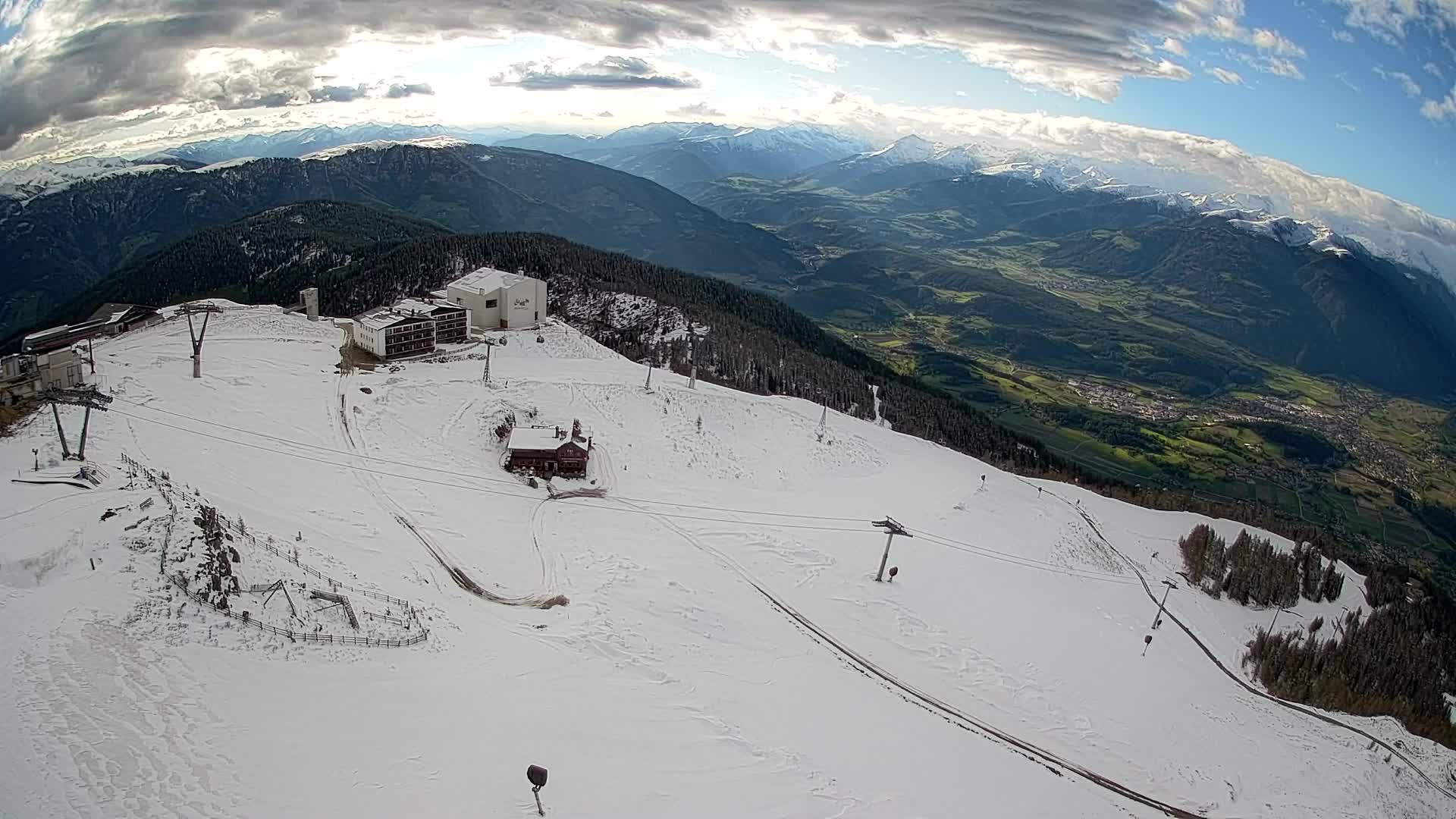 Smučišče Kronplatz – vrh | pogled na Bruneck