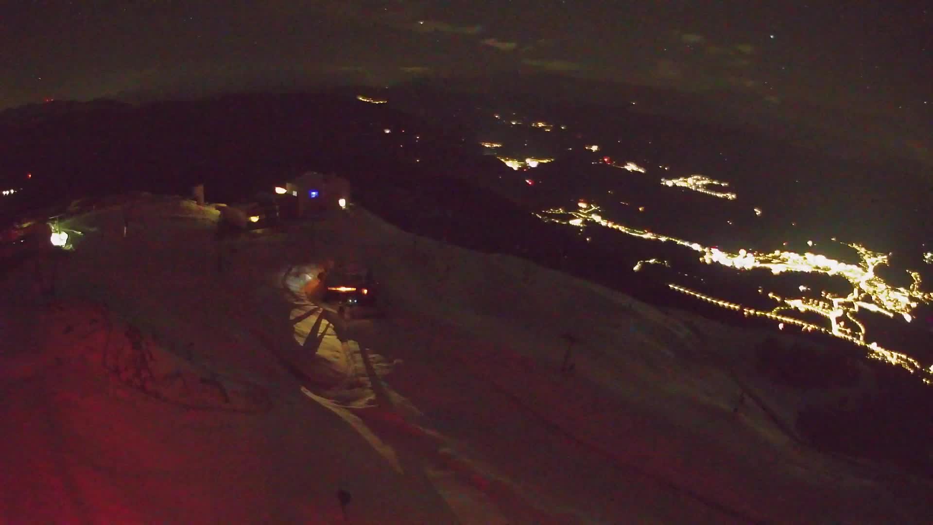 Cima estación de esquí Kronplatz | vista hacia Brunico
