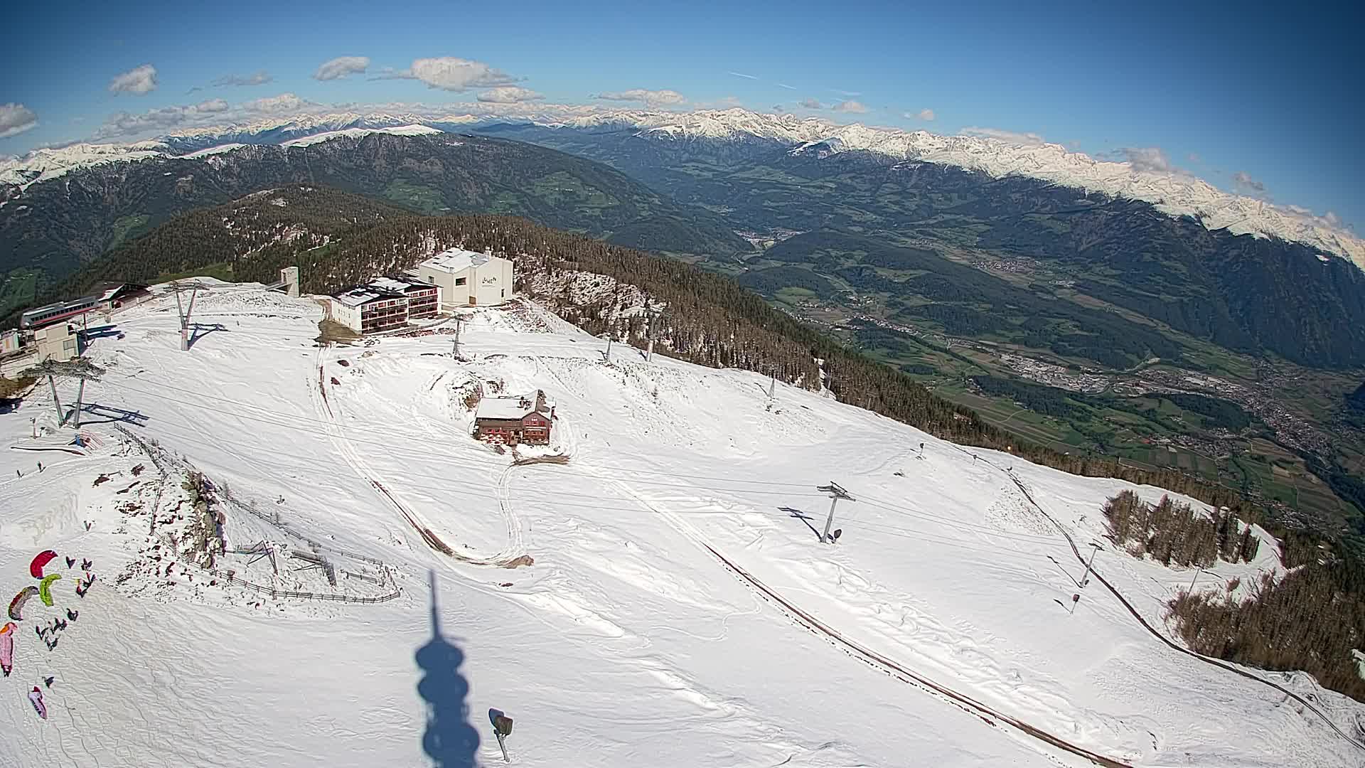 Stazione sciistica di Plan de Corones | vista su Brunico