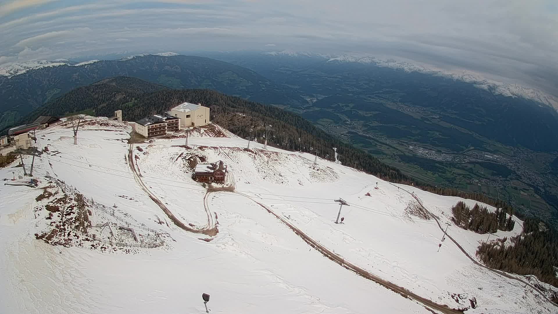 Station de ski Kronplatz sommet | vue sur Brunico