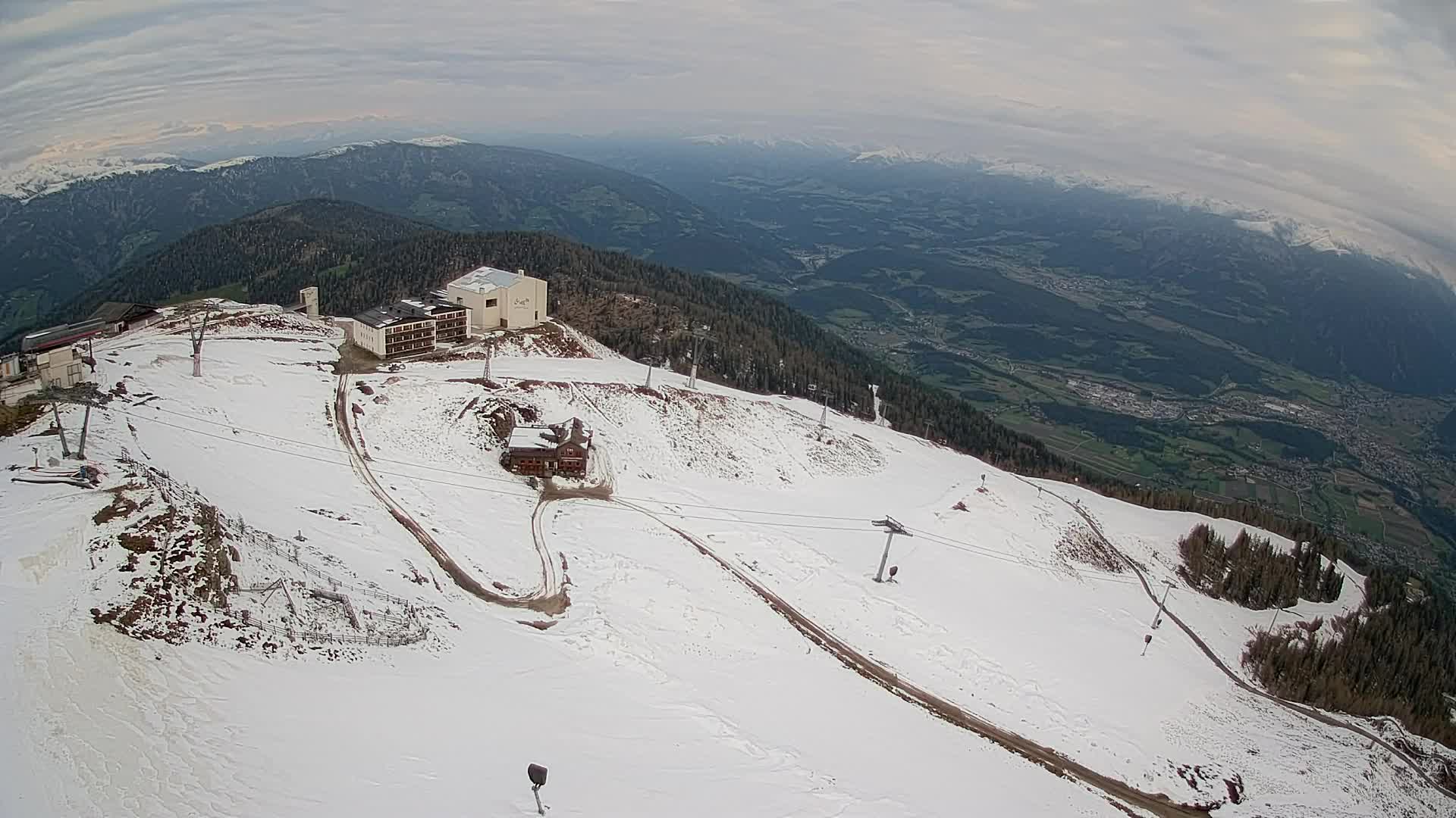Smučišče Kronplatz – vrh | pogled na Bruneck