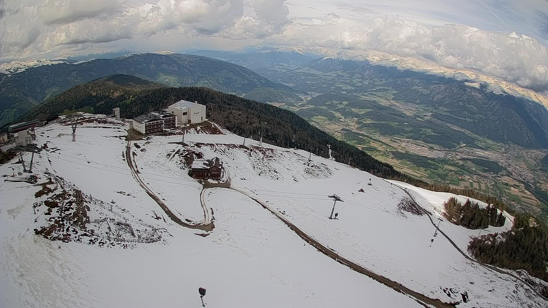 Station de ski Kronplatz sommet | vue sur Brunico