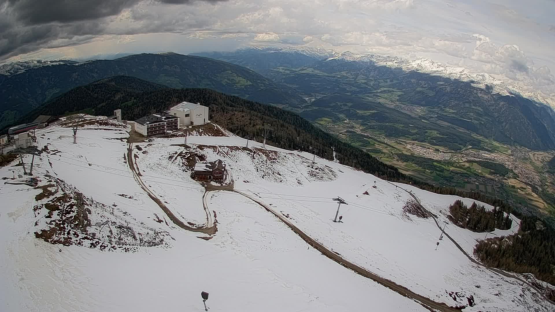Station de ski Kronplatz sommet | vue sur Brunico
