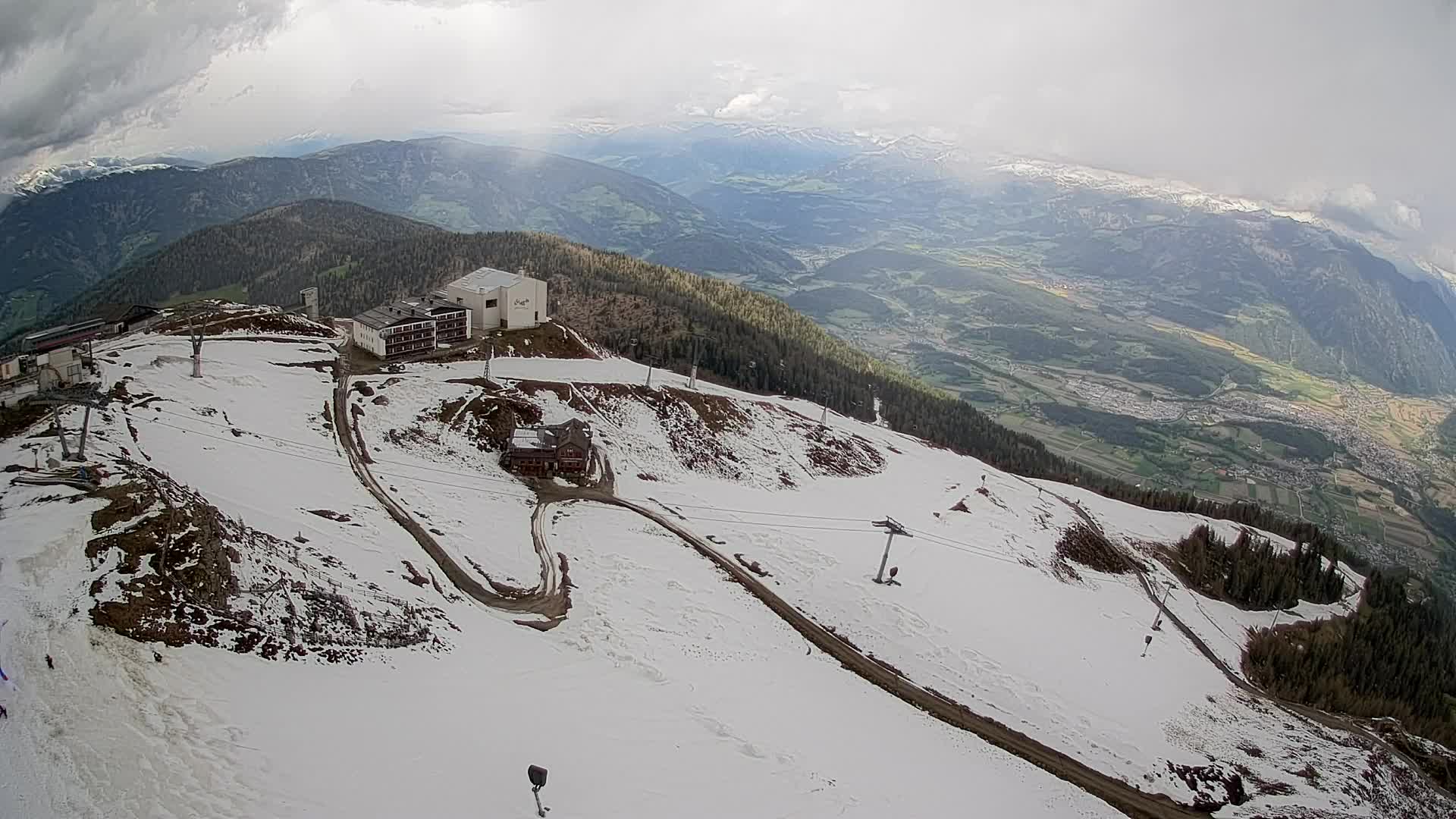 Station de ski Kronplatz sommet | vue sur Brunico