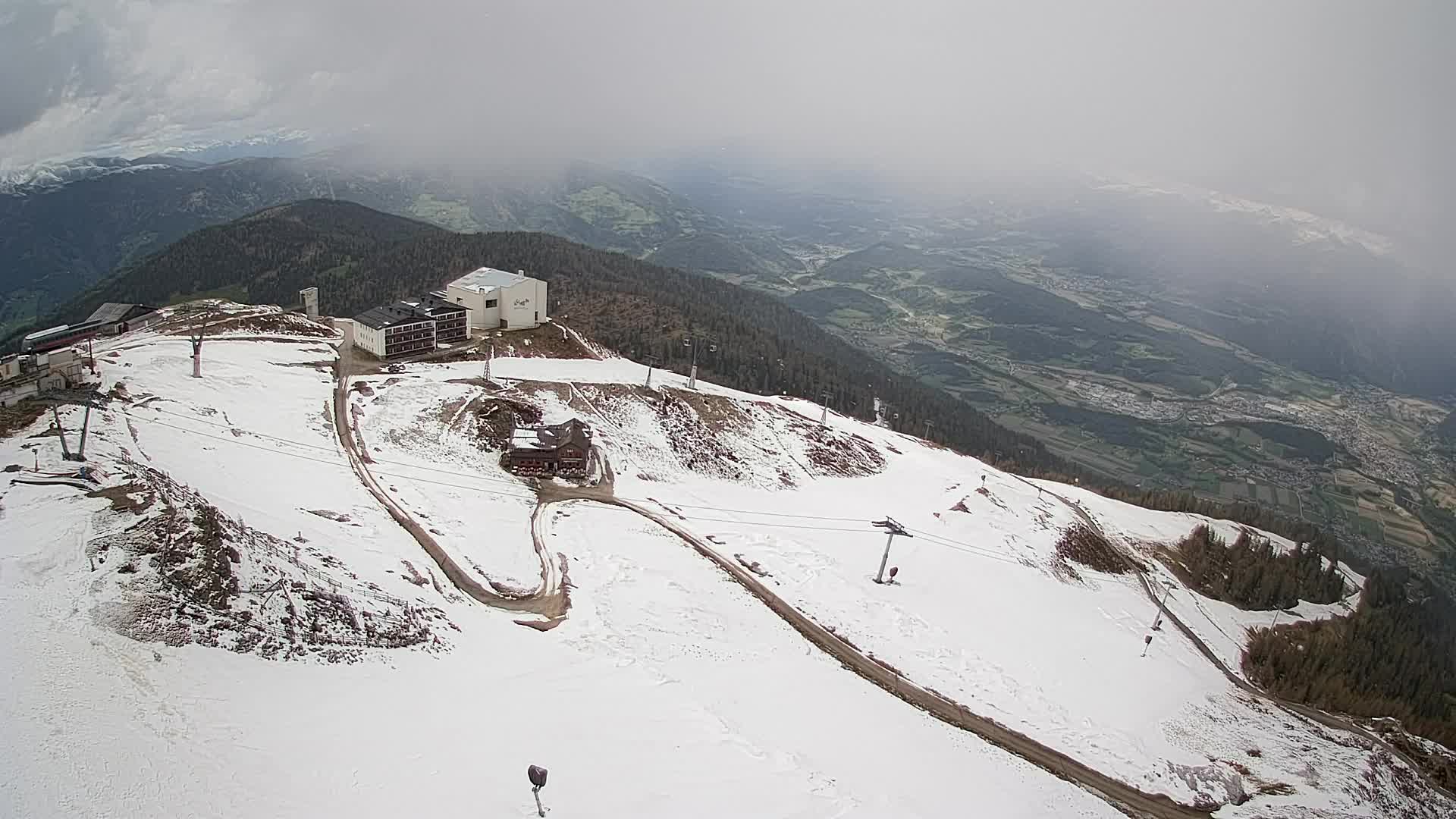 Station de ski Kronplatz sommet | vue sur Brunico