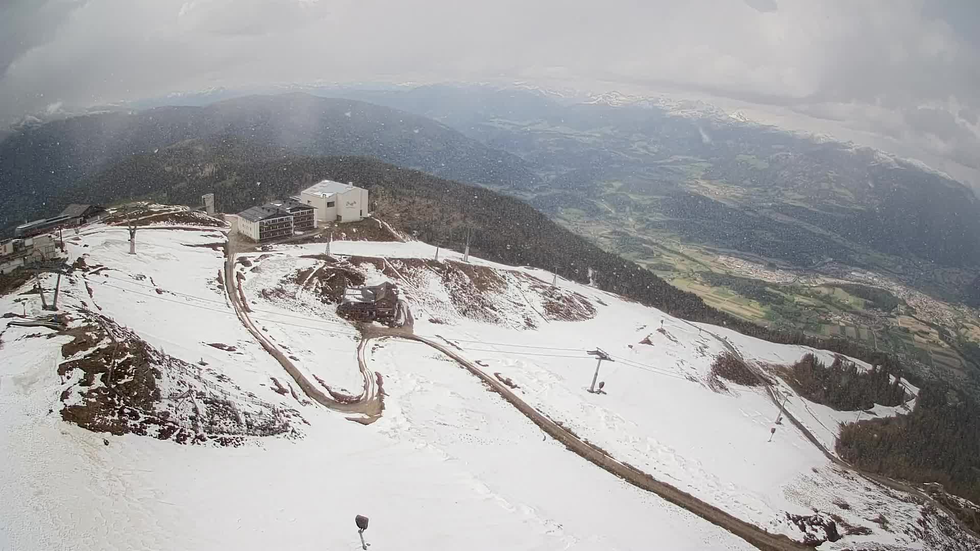 Skigebiet Kronplatz Gipfel | Blick auf Bruneck