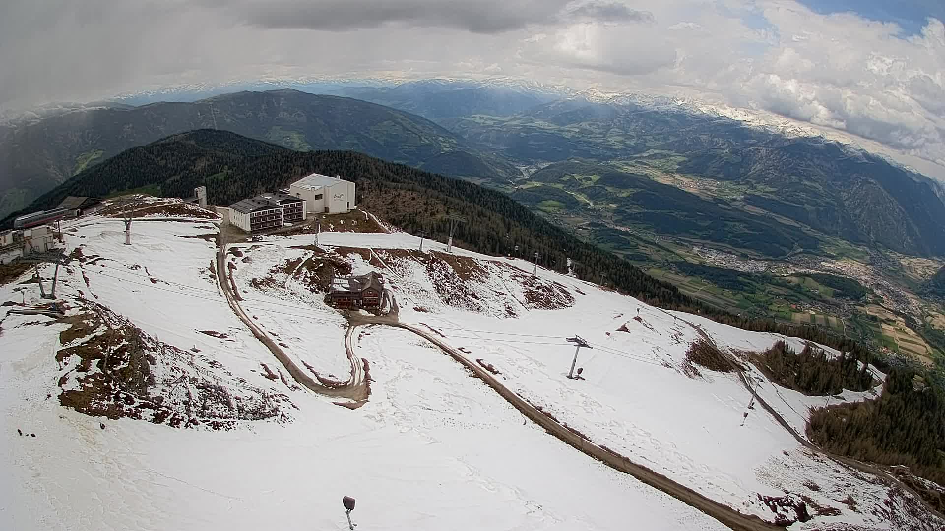 Skigebiet Kronplatz Gipfel | Blick auf Bruneck