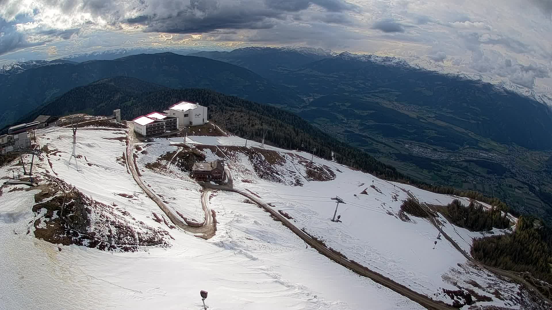 Skigebiet Kronplatz Gipfel | Blick auf Bruneck