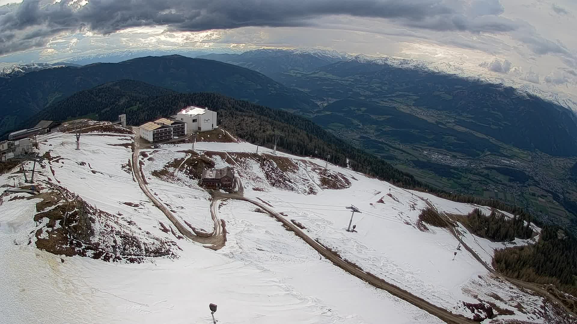Skigebiet Kronplatz Gipfel | Blick auf Bruneck