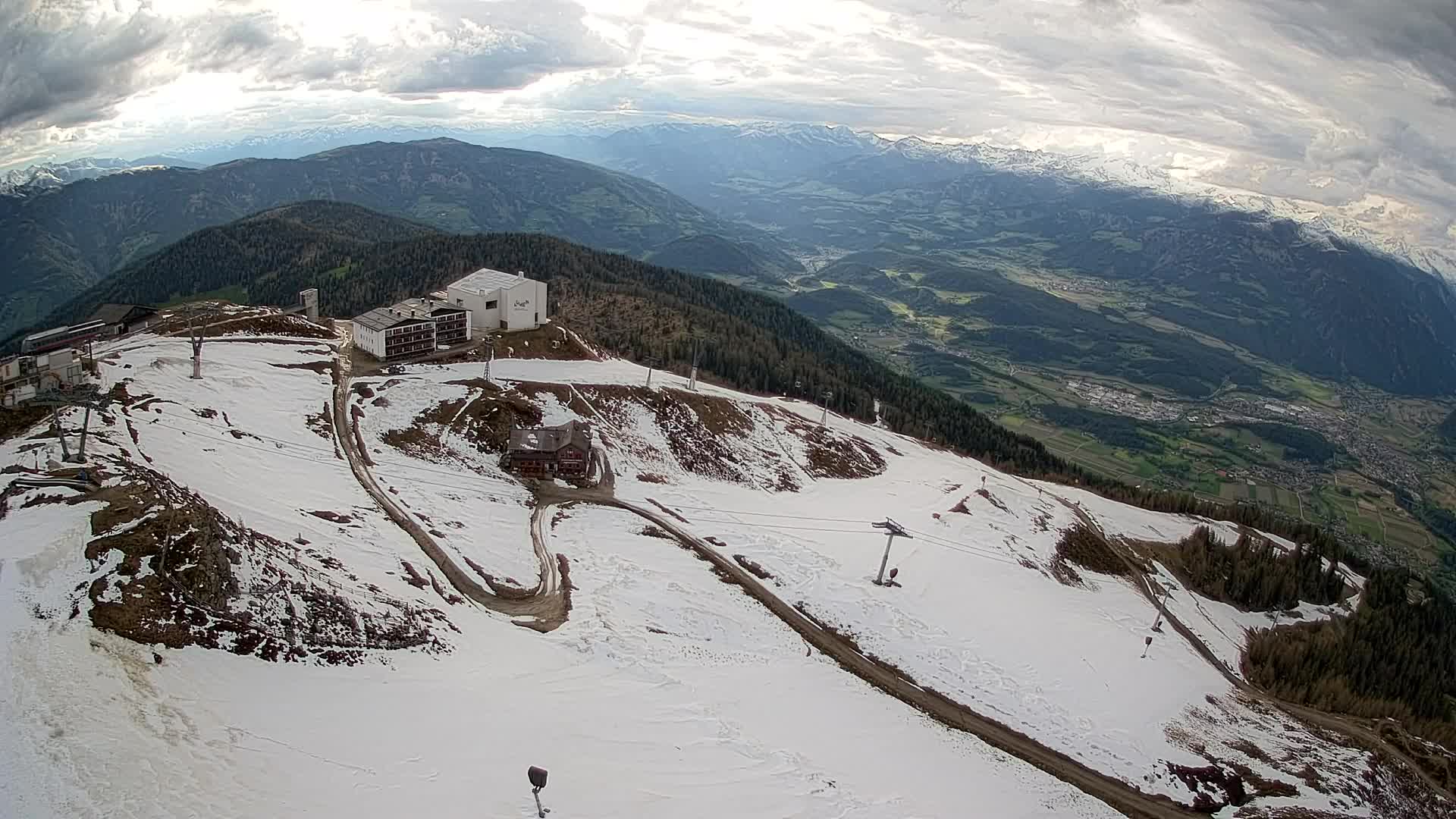 Station de ski Kronplatz sommet | vue sur Brunico