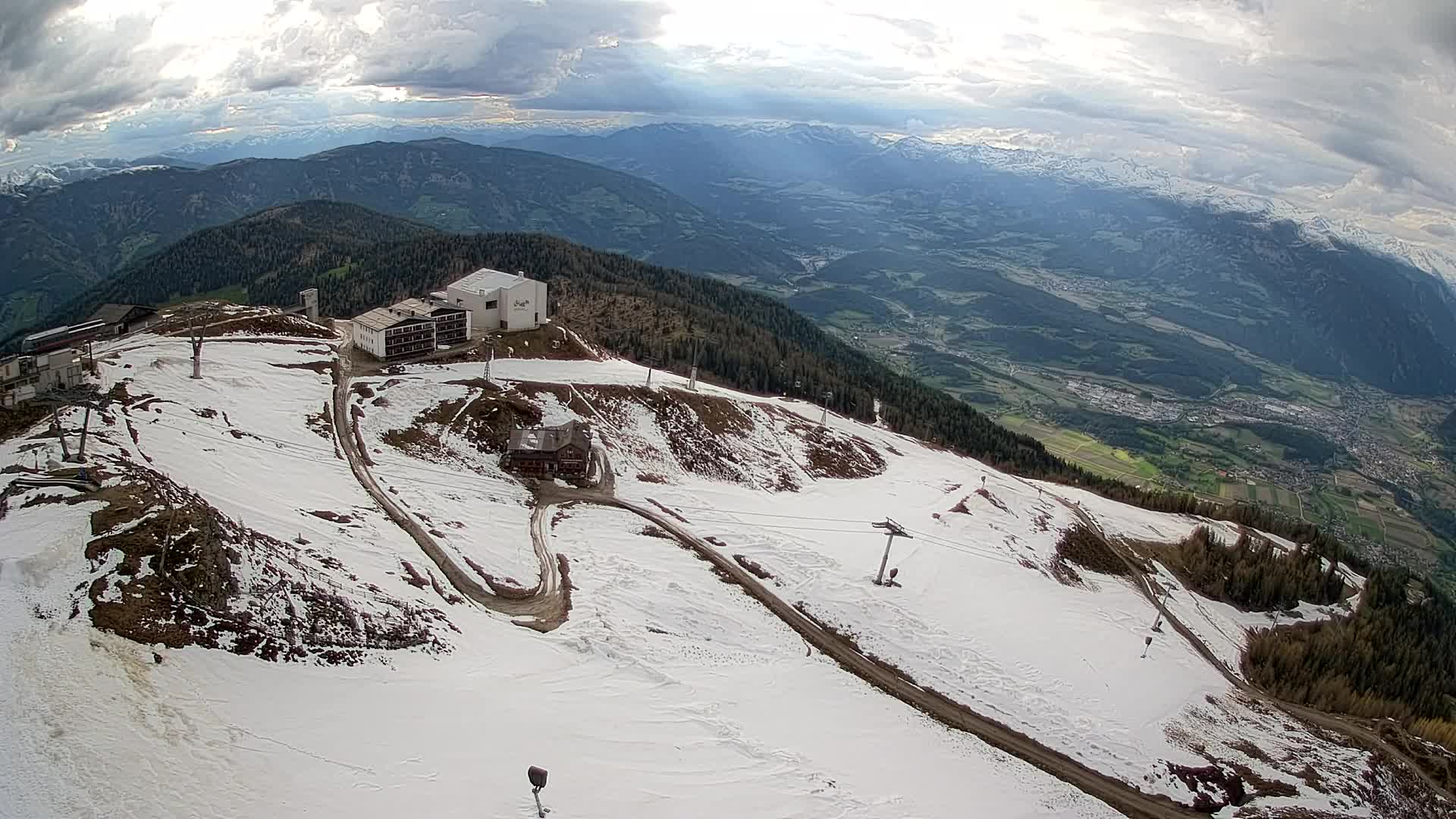Skigebiet Kronplatz Gipfel | Blick auf Bruneck