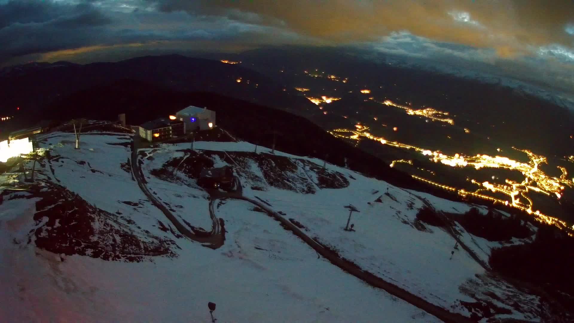 Skigebiet Kronplatz Gipfel | Blick auf Bruneck
