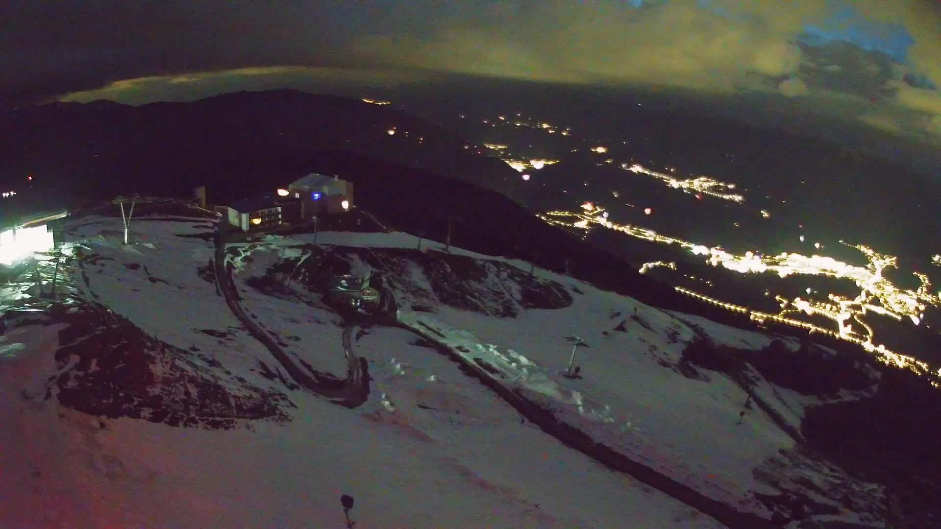 Skigebiet Kronplatz Gipfel | Blick auf Bruneck