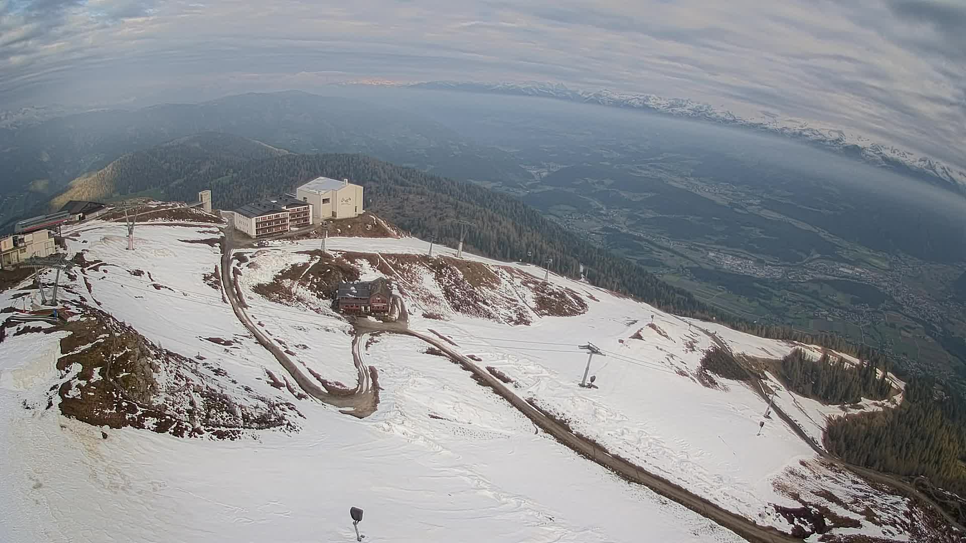 Stazione sciistica di Plan de Corones | vista su Brunico