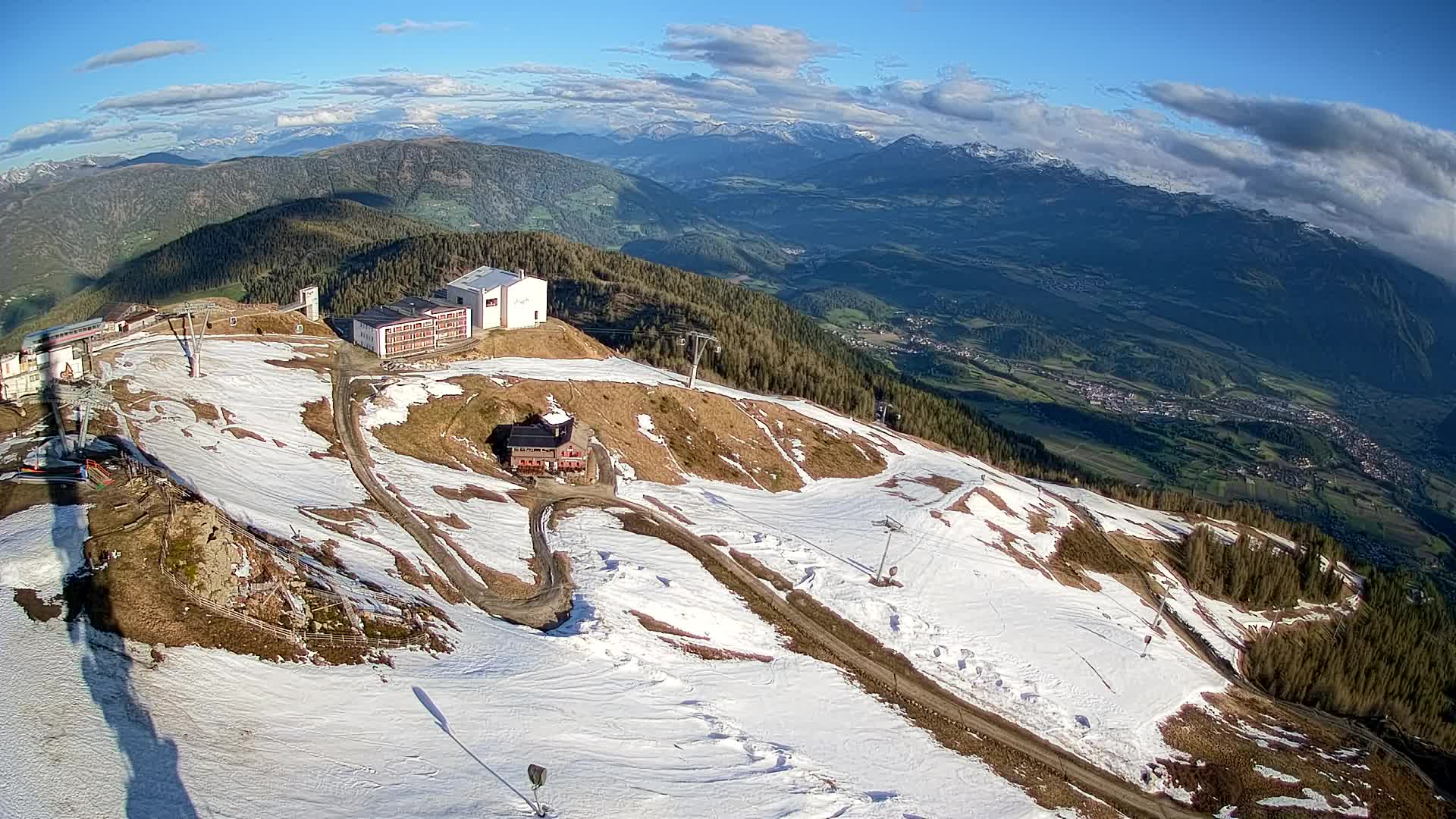 Station de ski Kronplatz sommet | vue sur Brunico