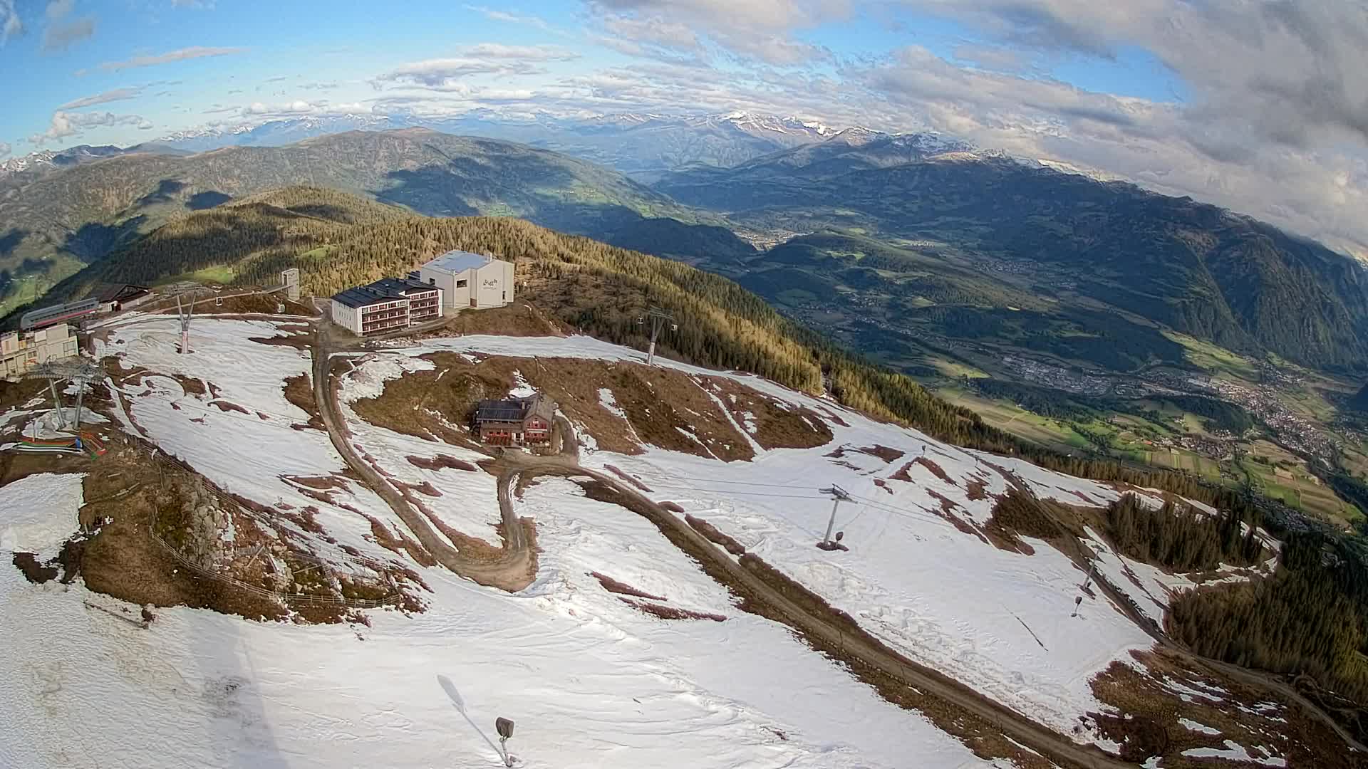 Skigebiet Kronplatz Gipfel | Blick auf Bruneck