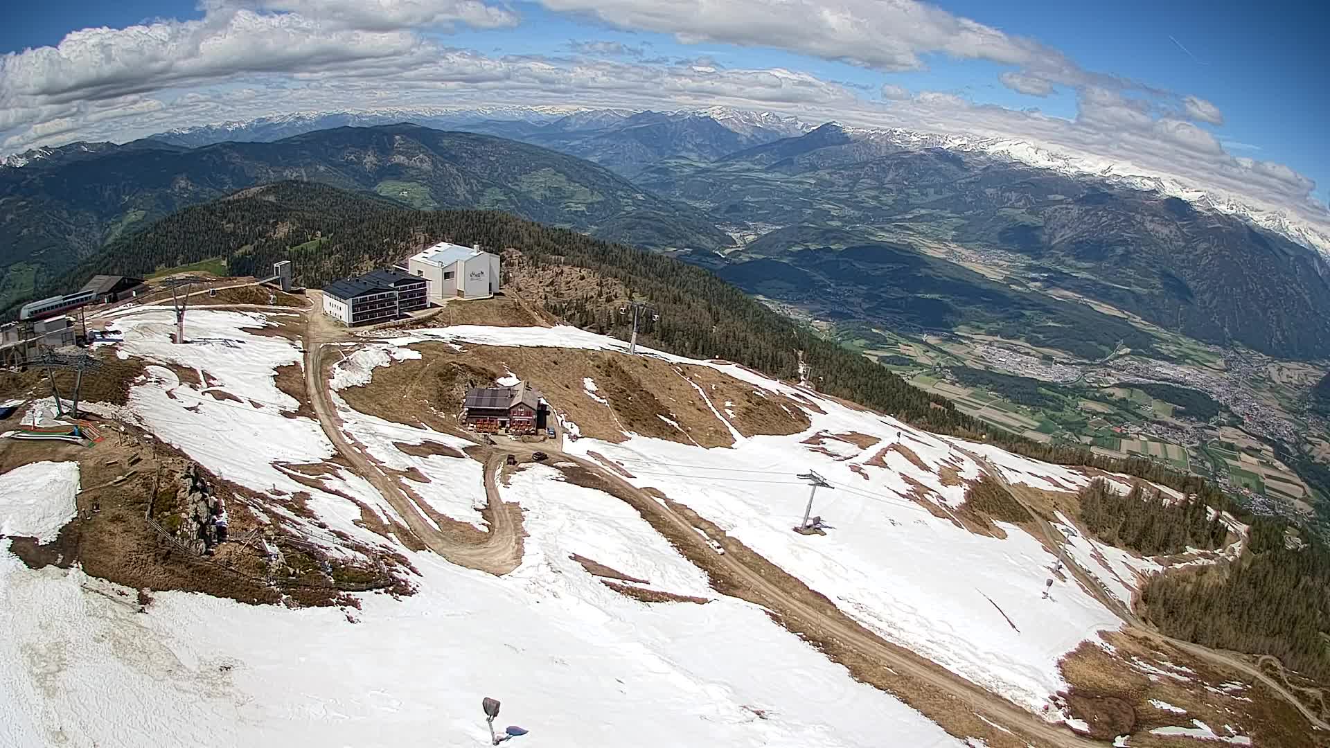 Stazione sciistica di Plan de Corones | vista su Brunico