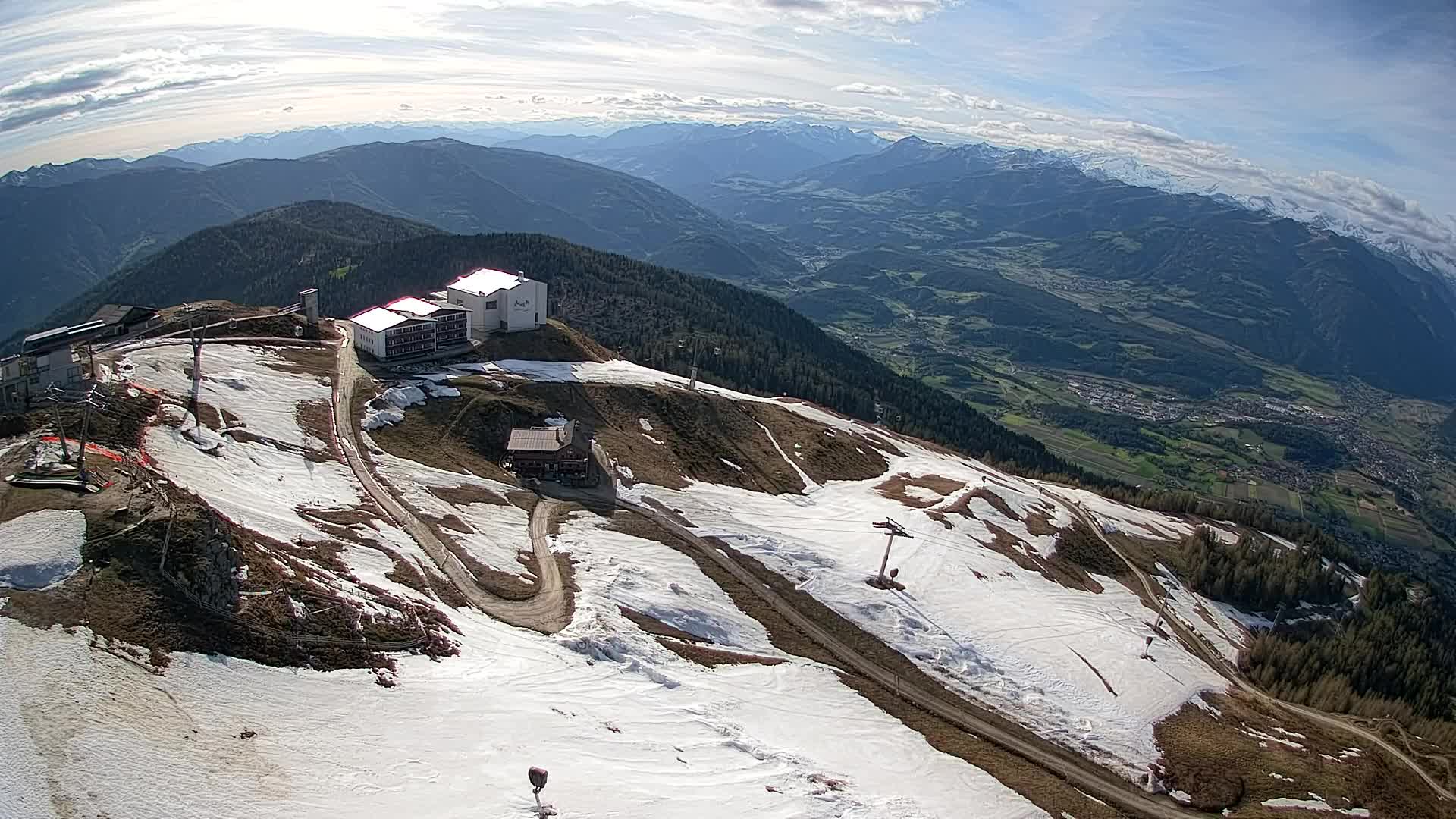 Skigebiet Kronplatz Gipfel | Blick auf Bruneck