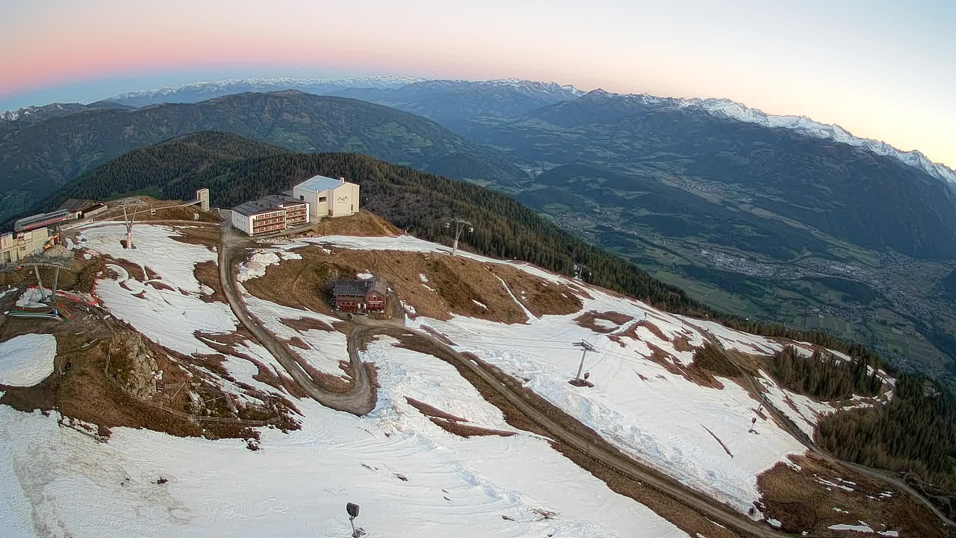 Station de ski Kronplatz sommet | vue sur Brunico