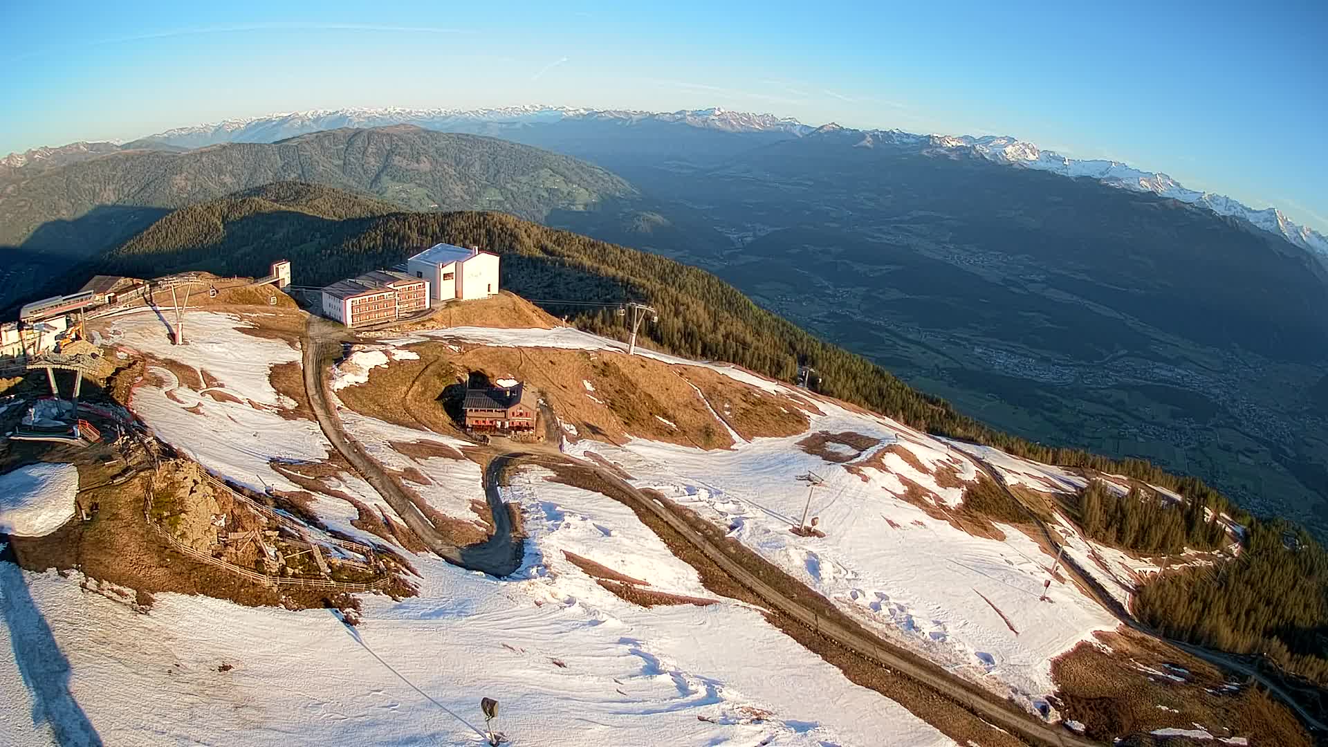 Stazione sciistica di Plan de Corones | vista su Brunico