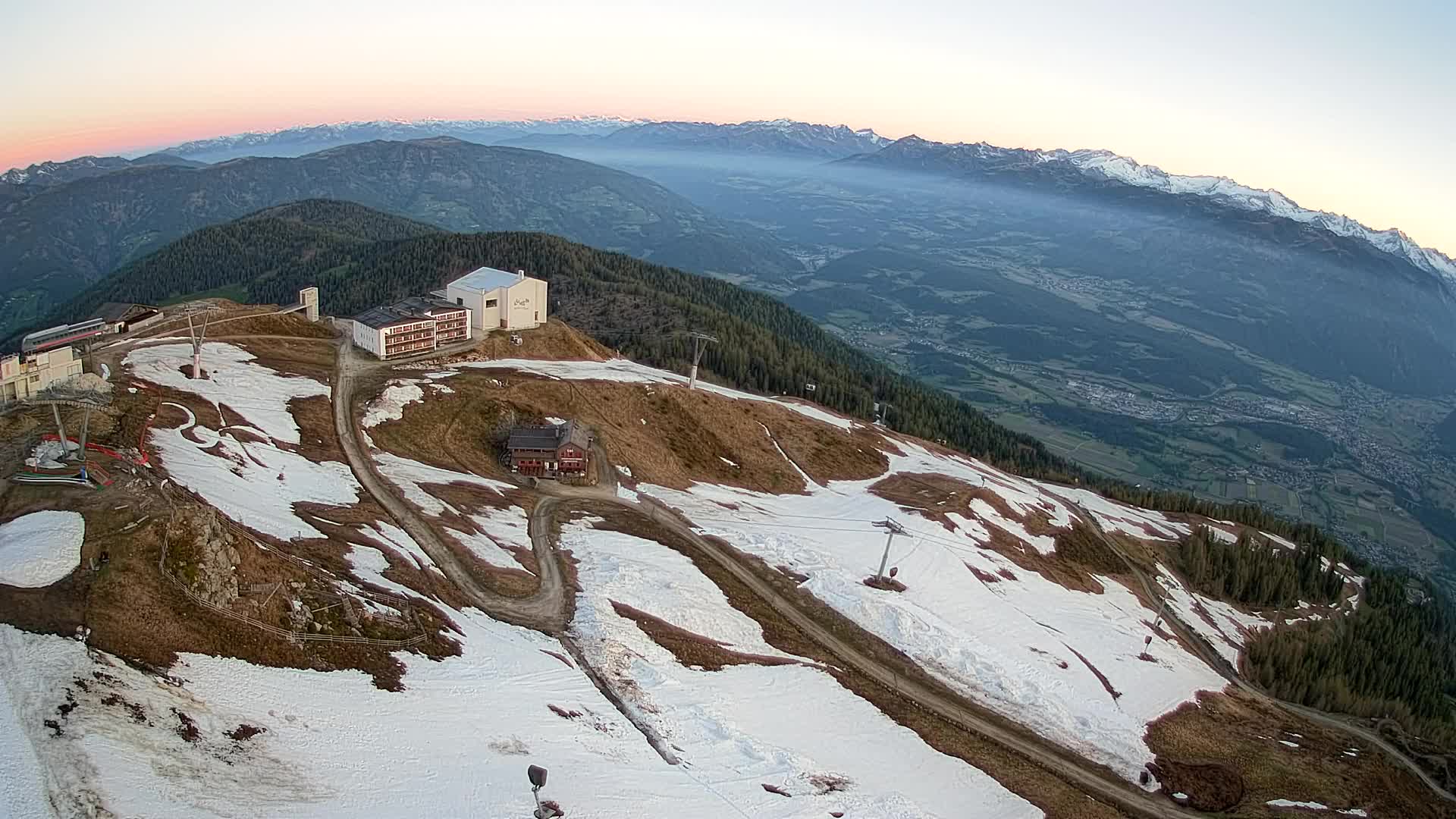 Station de ski Kronplatz sommet | vue sur Brunico