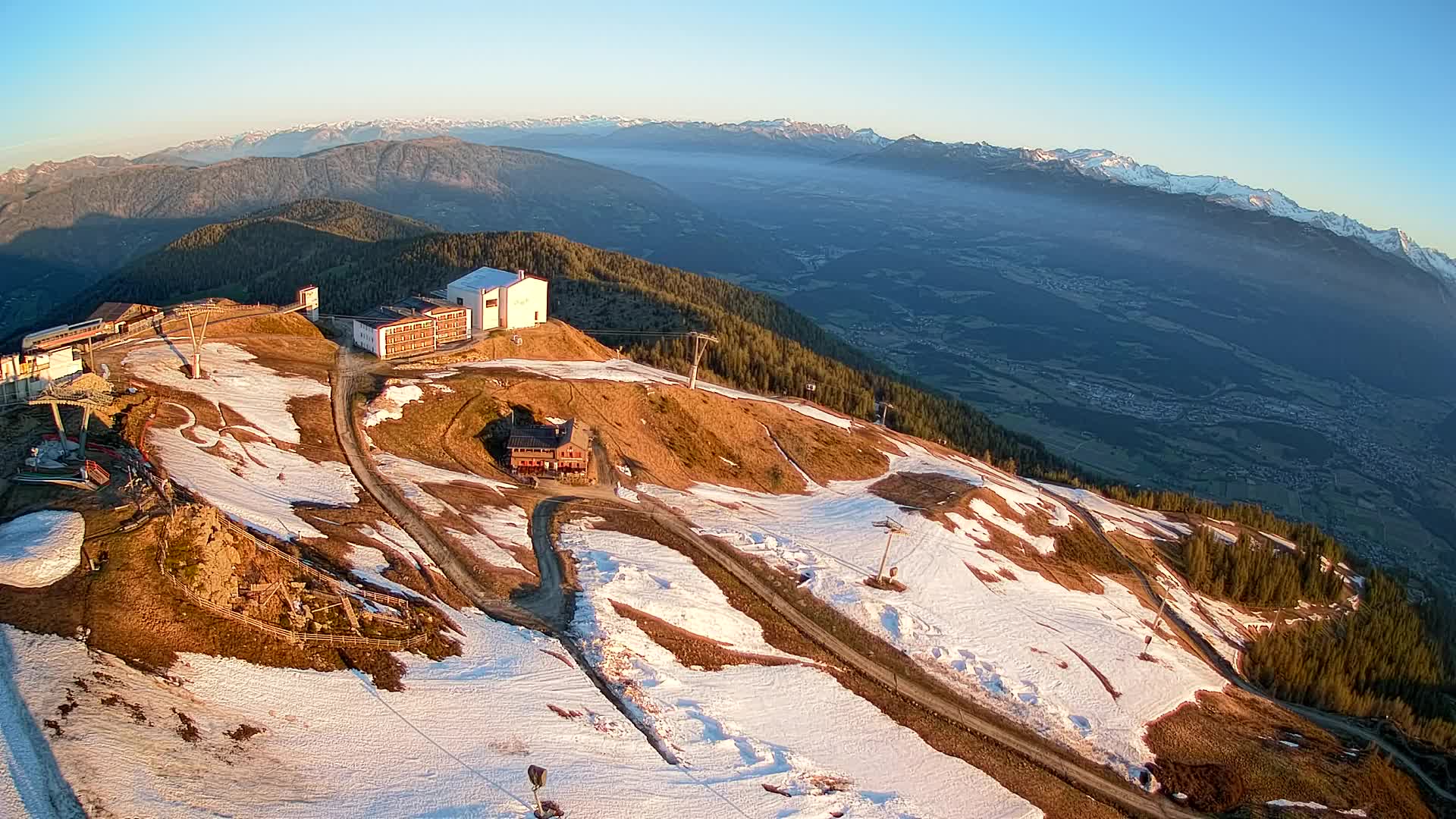 Stazione sciistica di Plan de Corones | vista su Brunico