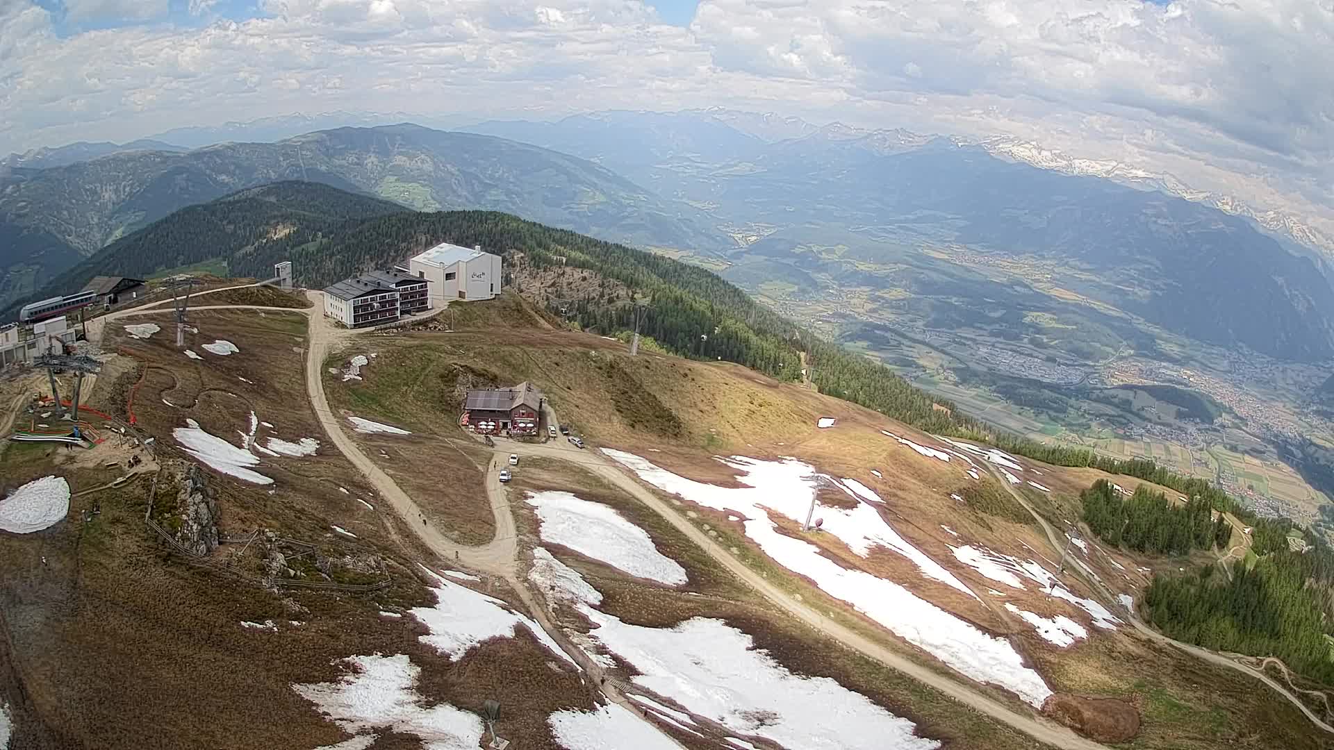 Stazione sciistica di Plan de Corones | vista su Brunico