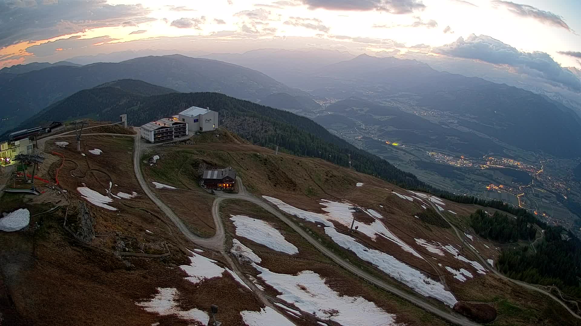 Skigebiet Kronplatz Gipfel | Blick auf Bruneck