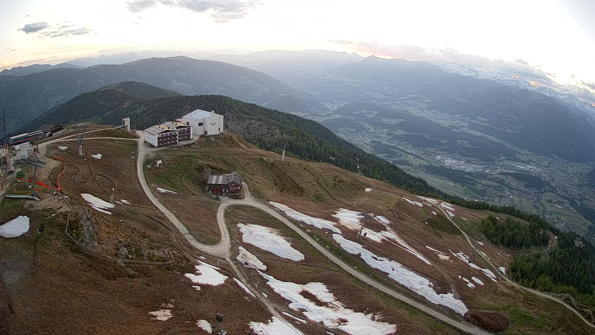 Skigebiet Kronplatz Gipfel | Blick auf Bruneck