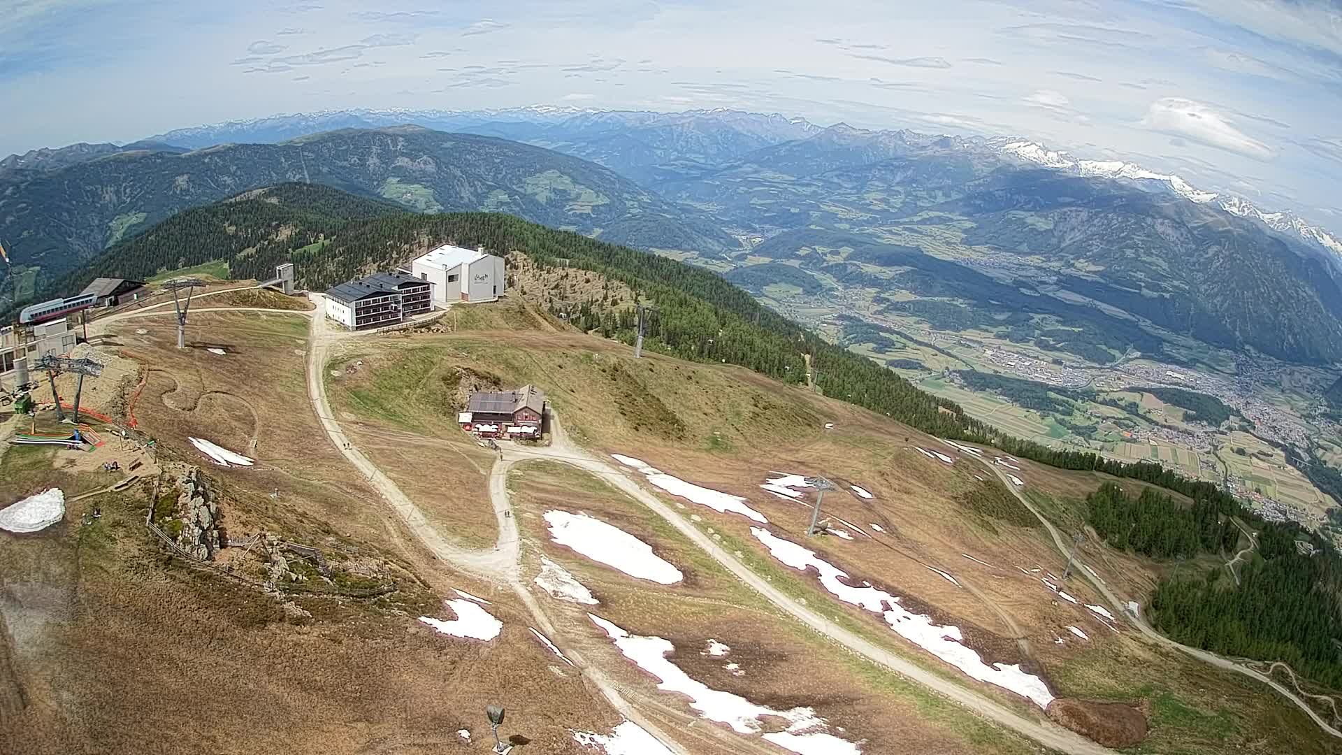 Stazione sciistica di Plan de Corones | vista su Brunico