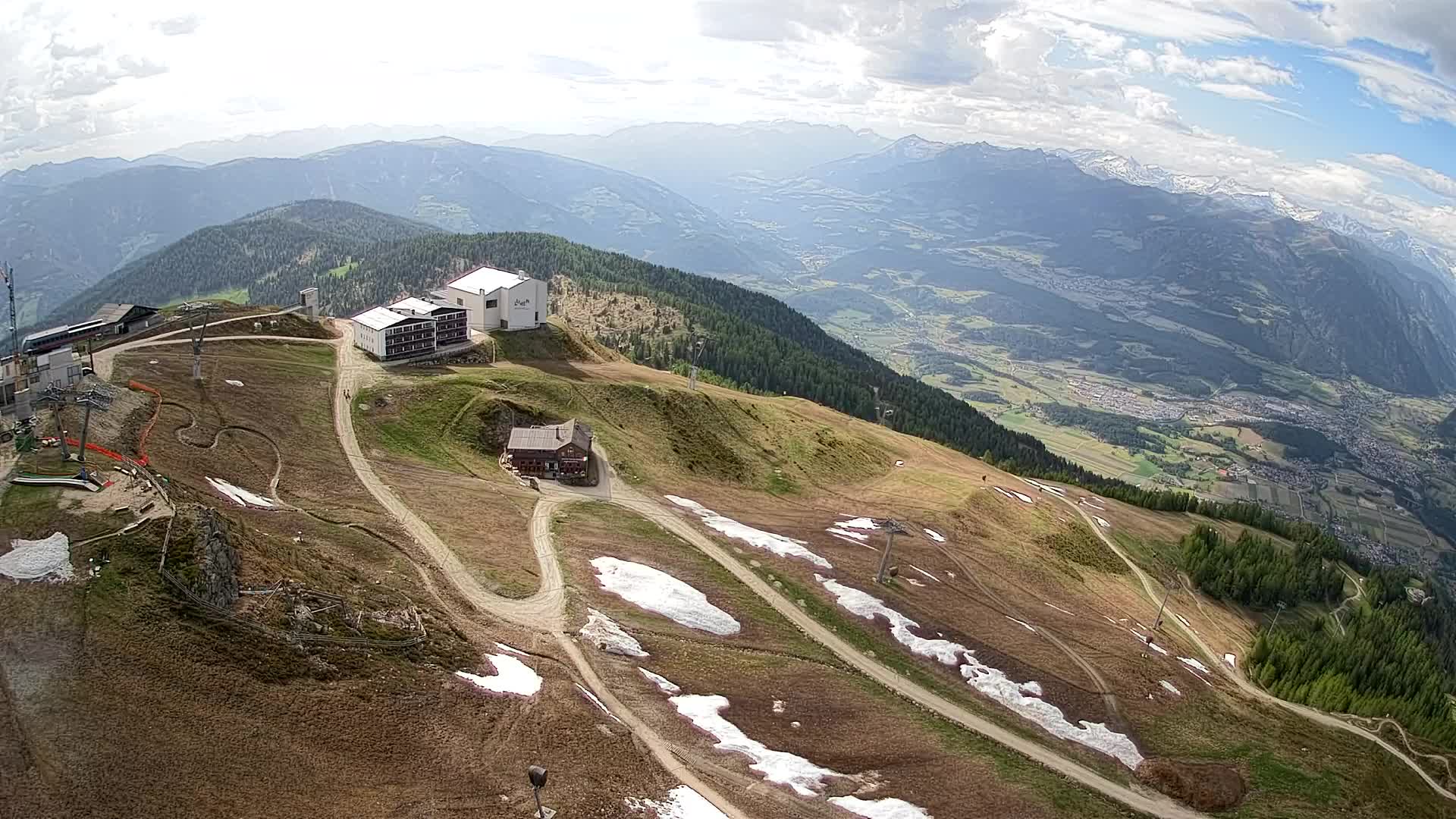 Stazione sciistica di Plan de Corones | vista su Brunico