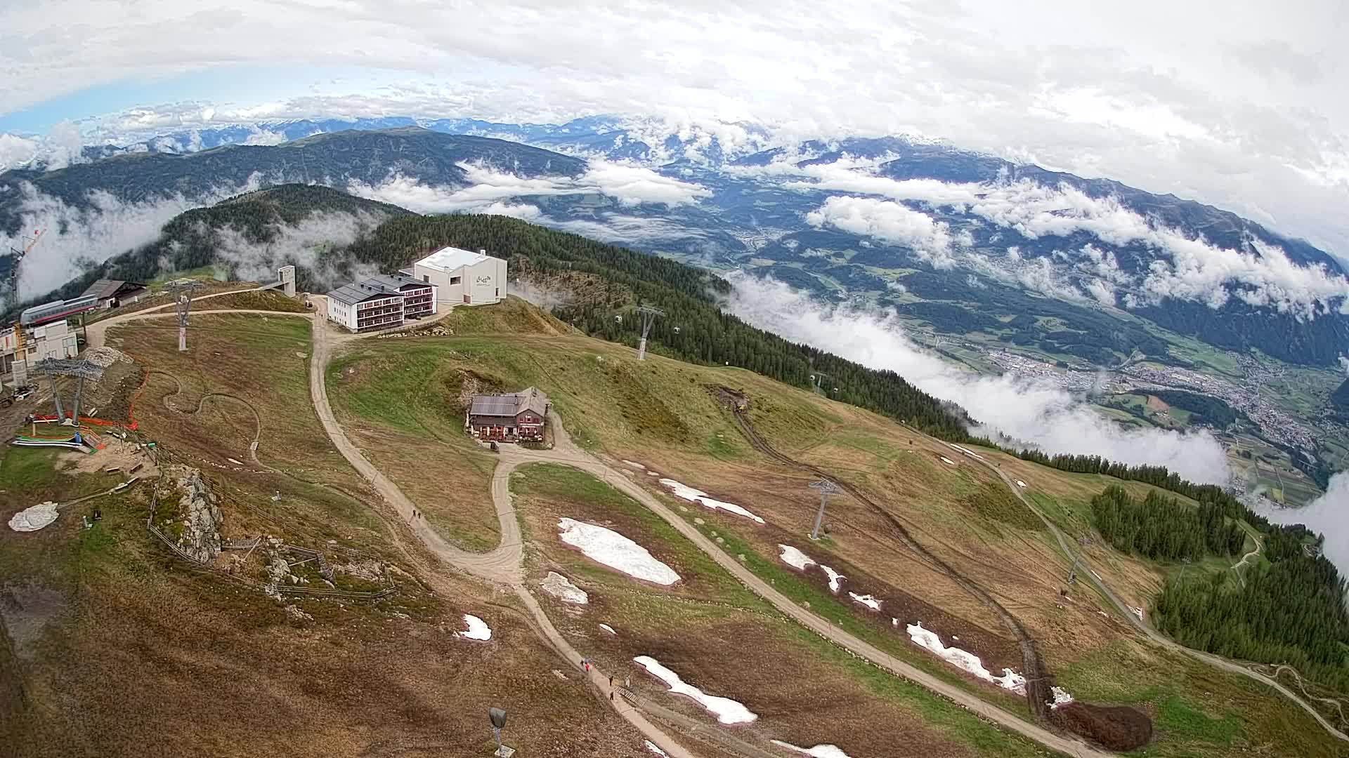 Skigebiet Kronplatz Gipfel | Blick auf Bruneck
