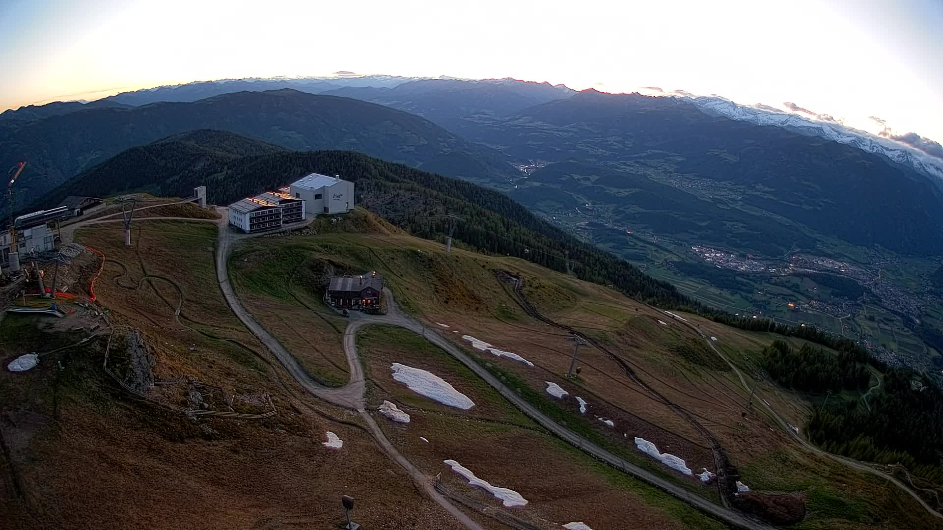 Stazione sciistica di Plan de Corones | vista su Brunico