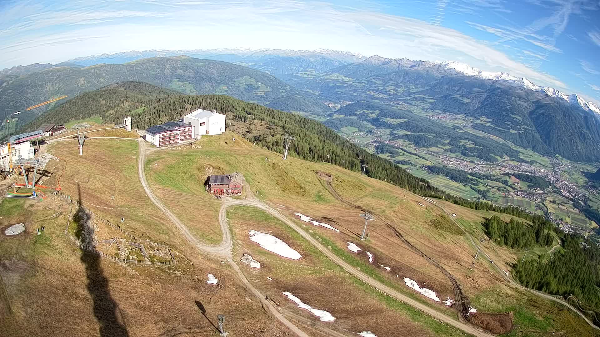 Cima estación de esquí Kronplatz | vista hacia Brunico