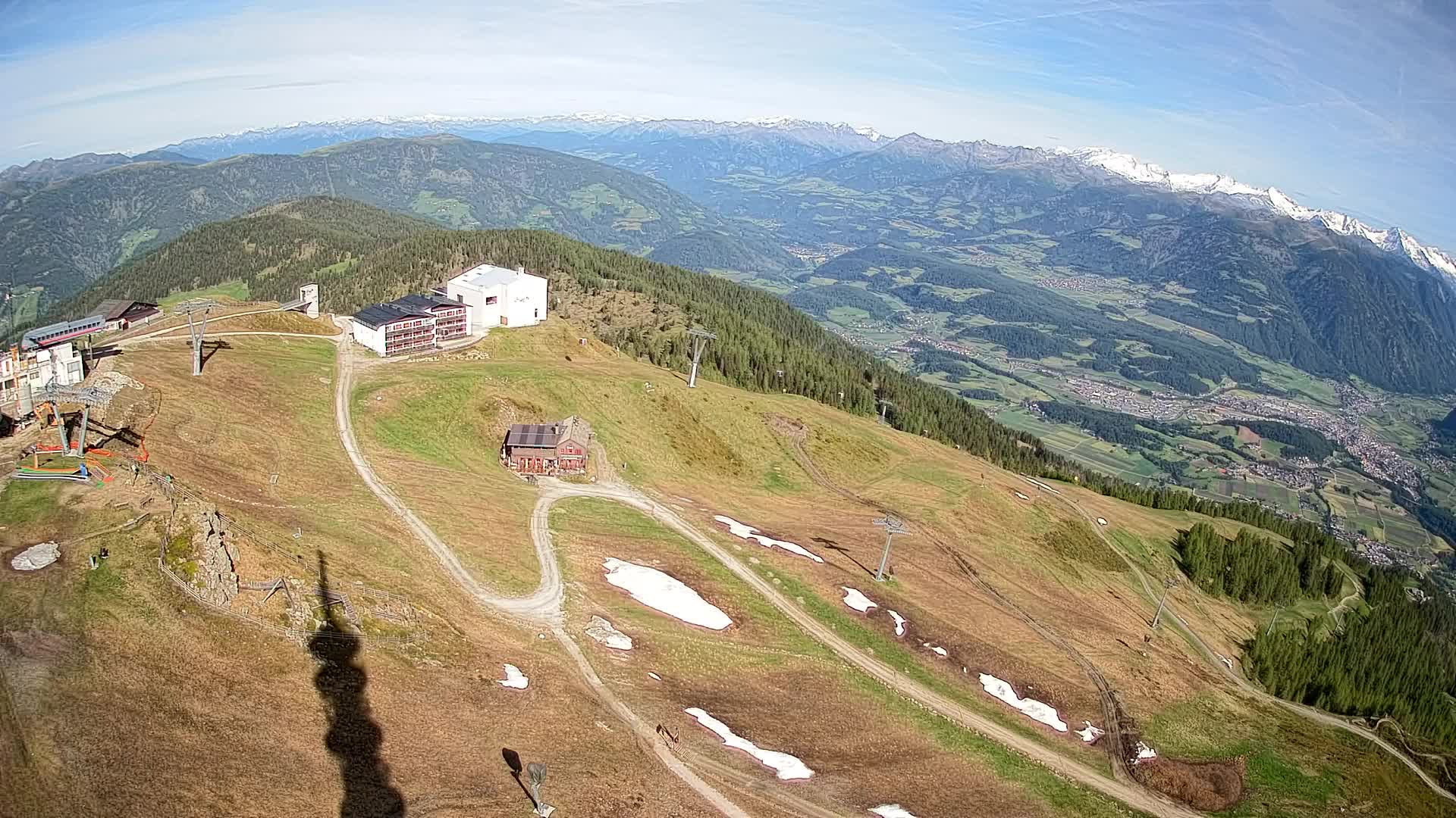 Cima estación de esquí Kronplatz | vista hacia Brunico