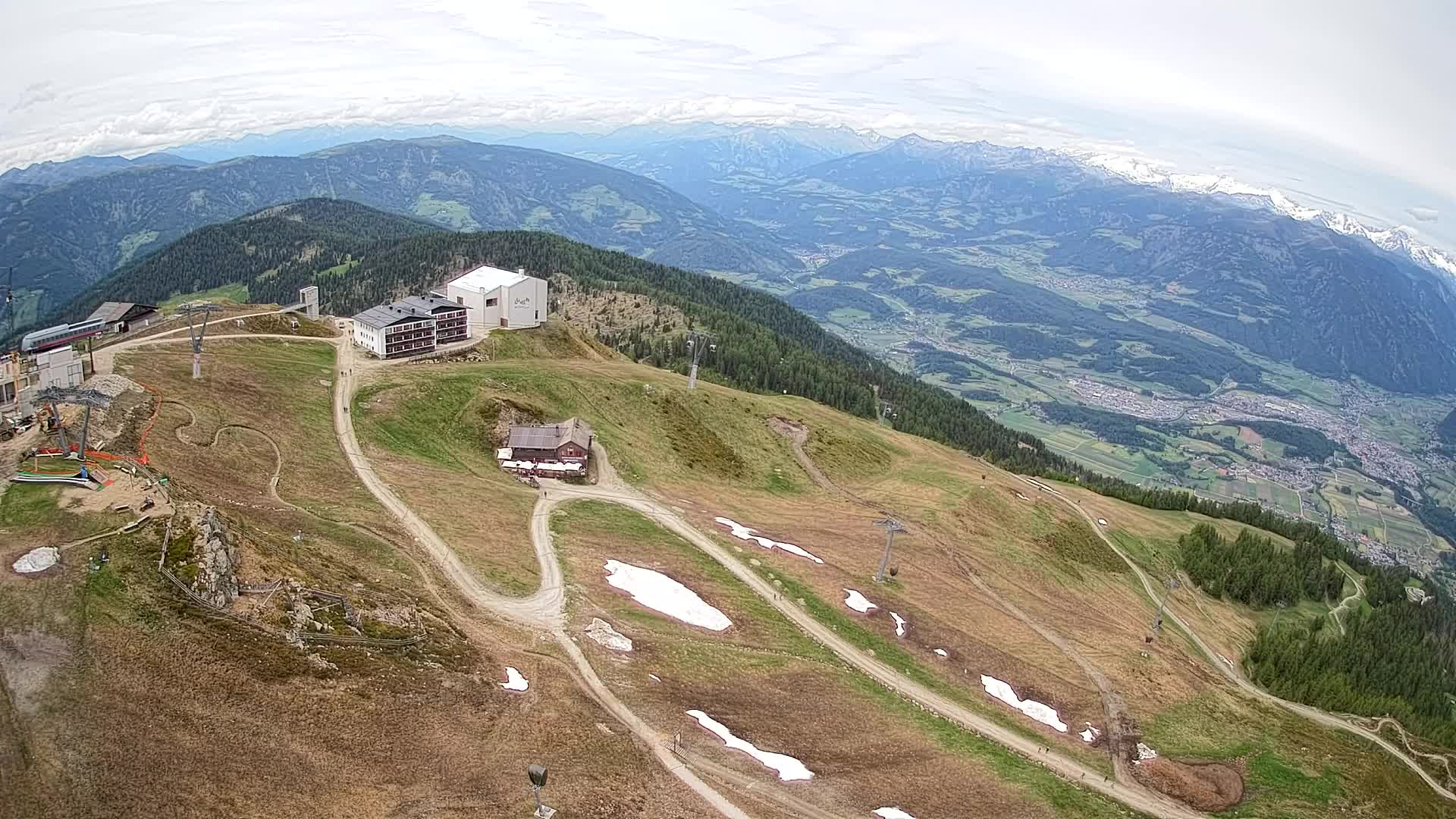 Station de ski Kronplatz sommet | vue sur Brunico