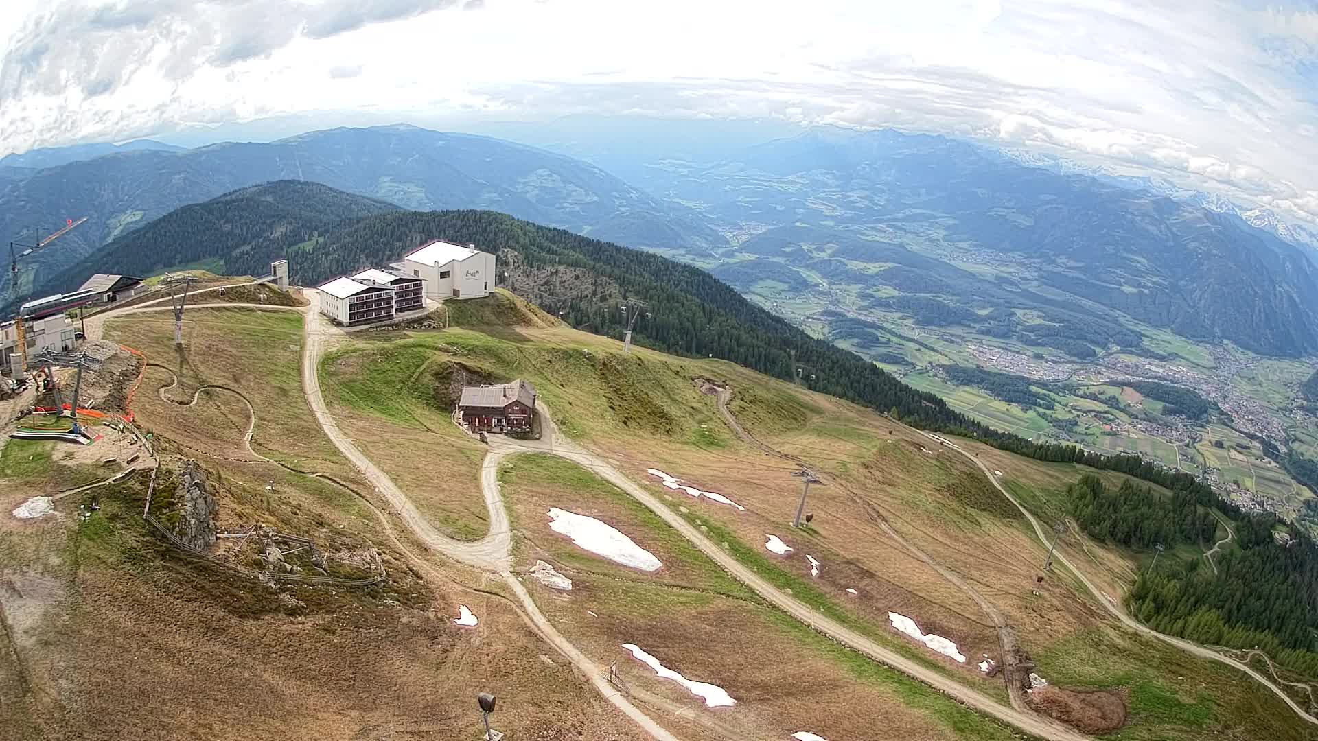 Stazione sciistica di Plan de Corones | vista su Brunico