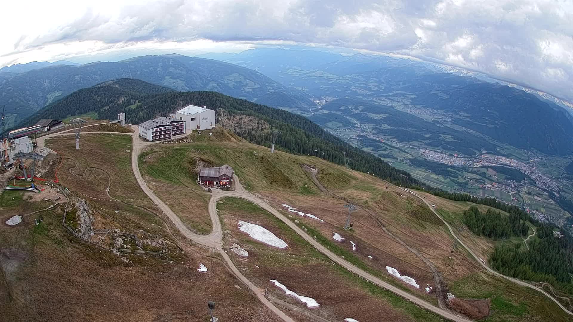 Station de ski Kronplatz sommet | vue sur Brunico
