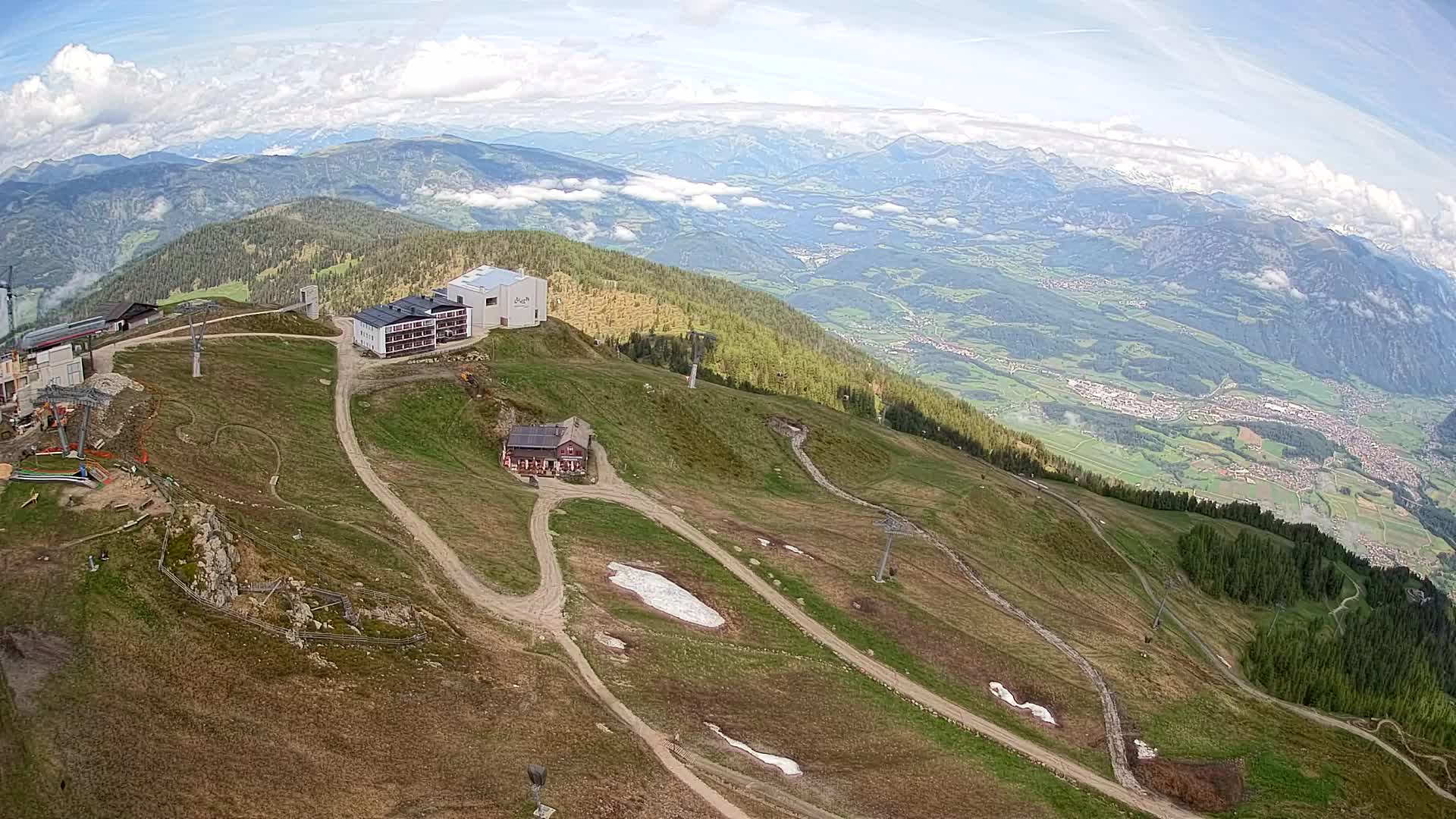 Cima estación de esquí Kronplatz | vista hacia Brunico