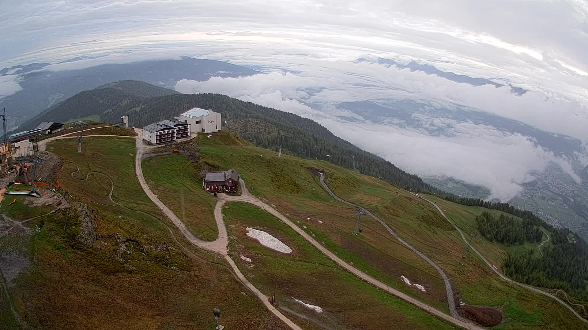 Skigebiet Kronplatz Gipfel | Blick auf Bruneck