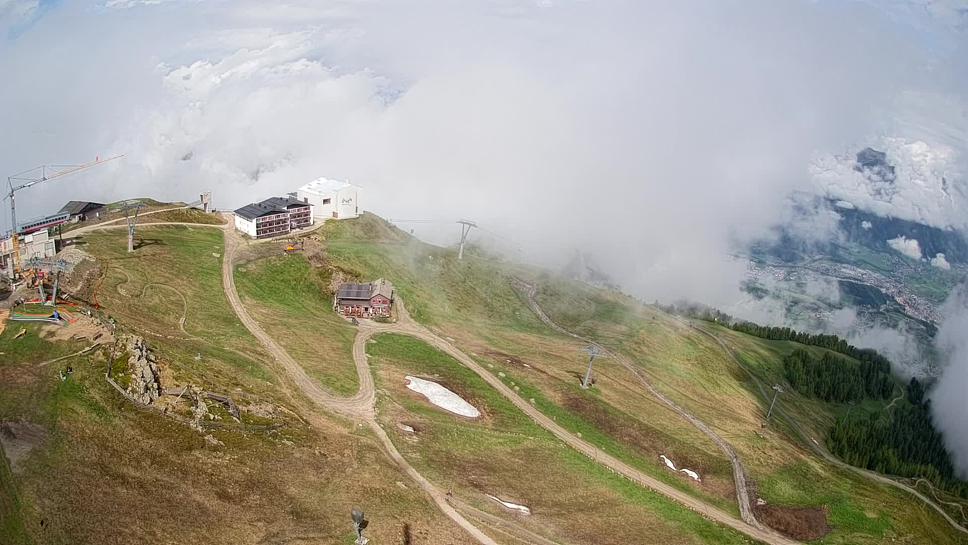 Skigebiet Kronplatz Gipfel | Blick auf Bruneck