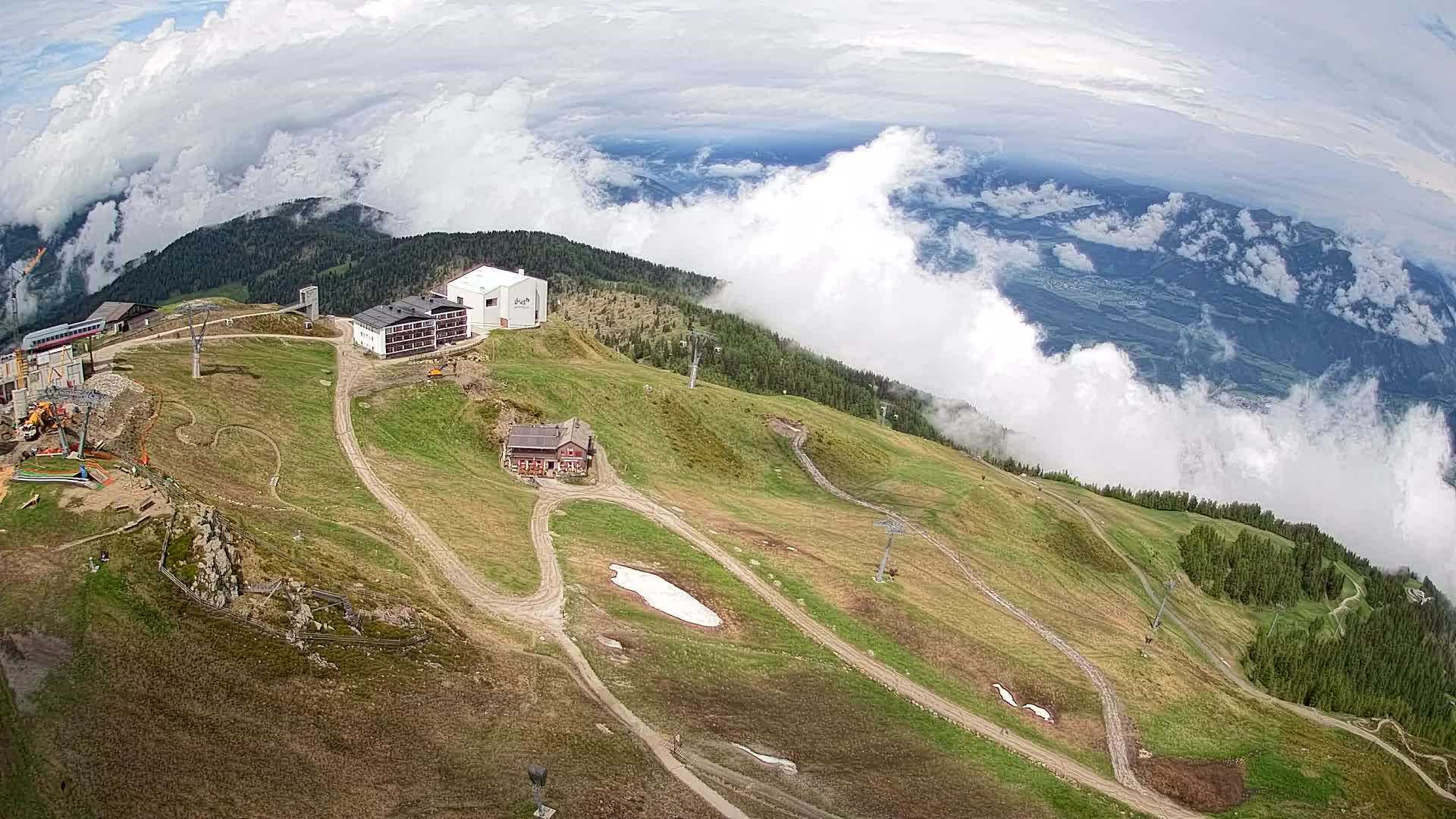 Skigebiet Kronplatz Gipfel | Blick auf Bruneck