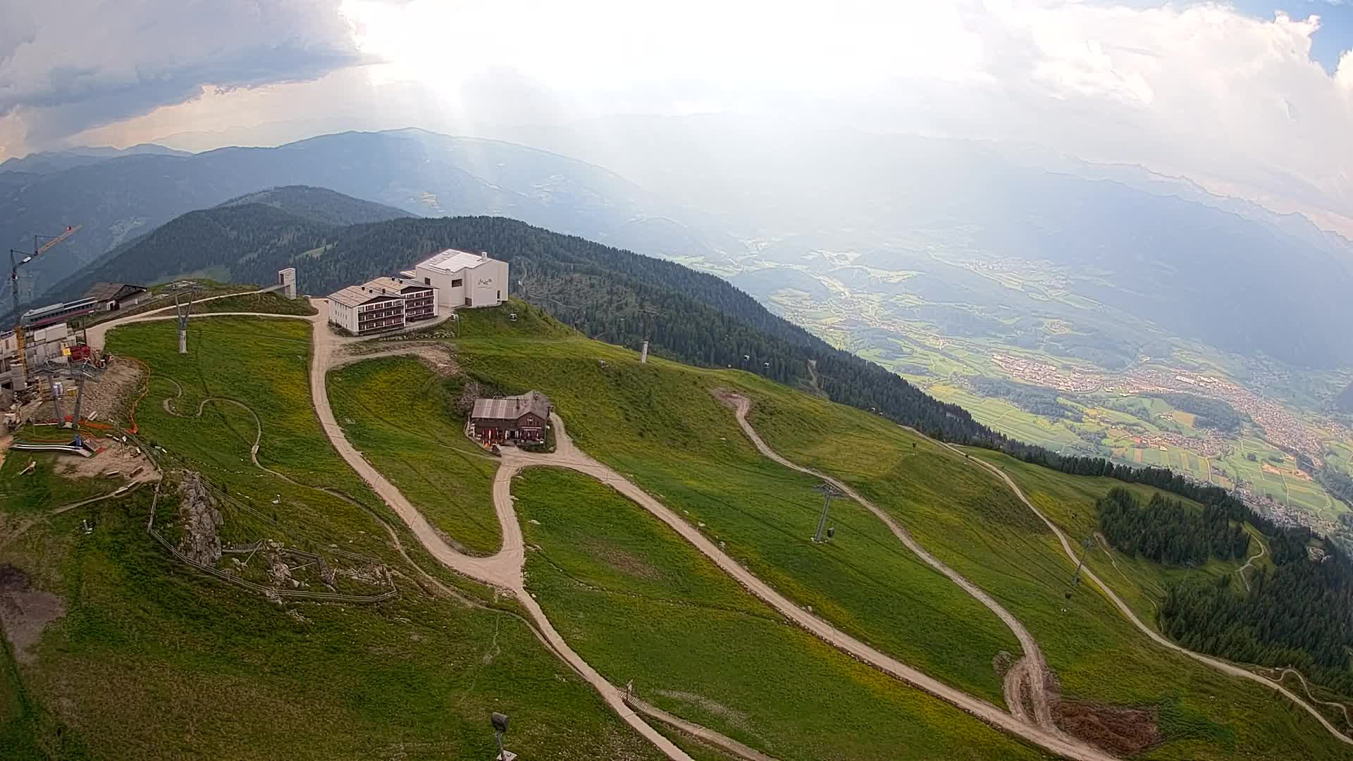Stazione sciistica di Plan de Corones | vista su Brunico