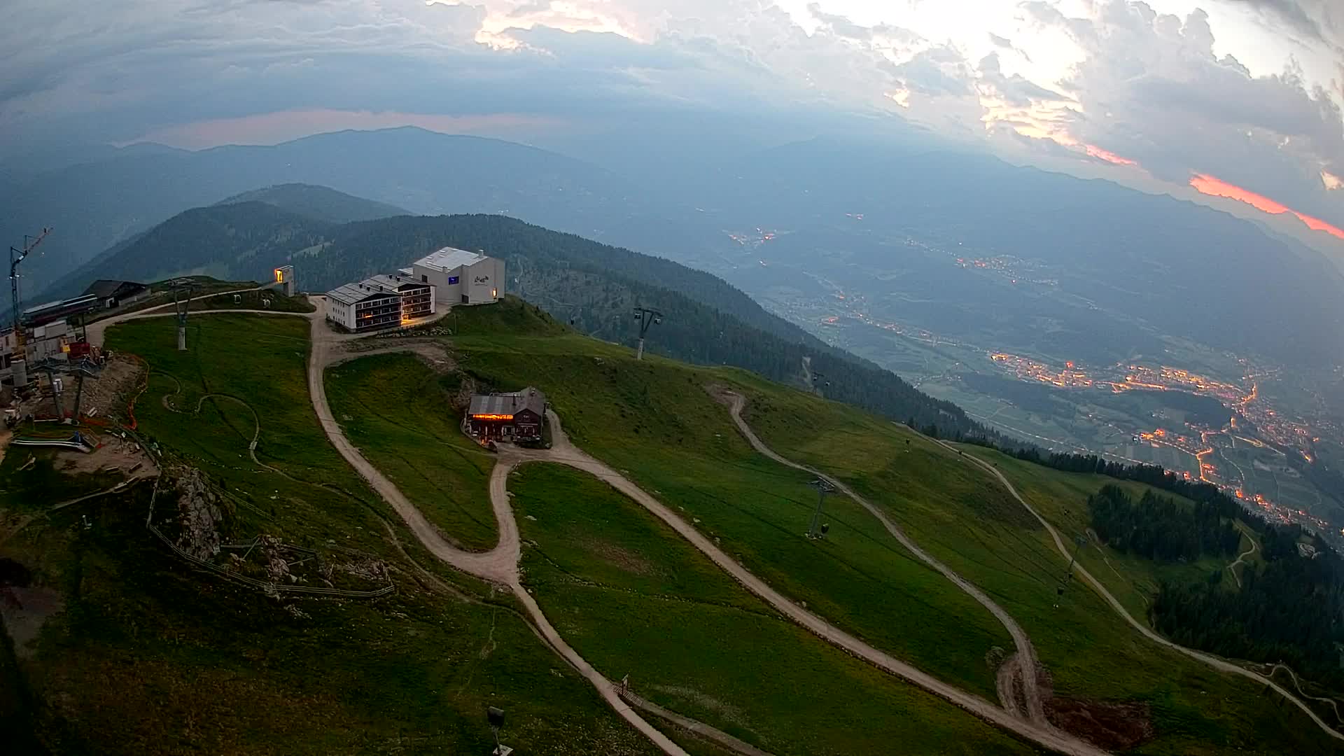 Station de ski Kronplatz sommet | vue sur Brunico