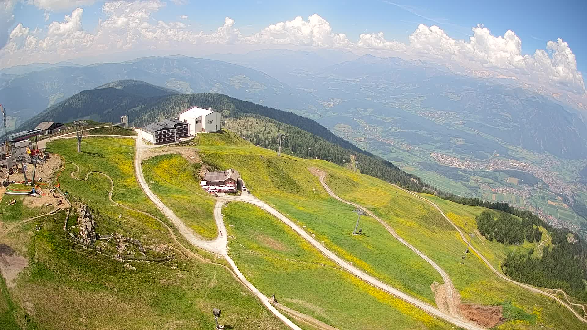 Stazione sciistica di Plan de Corones | vista su Brunico