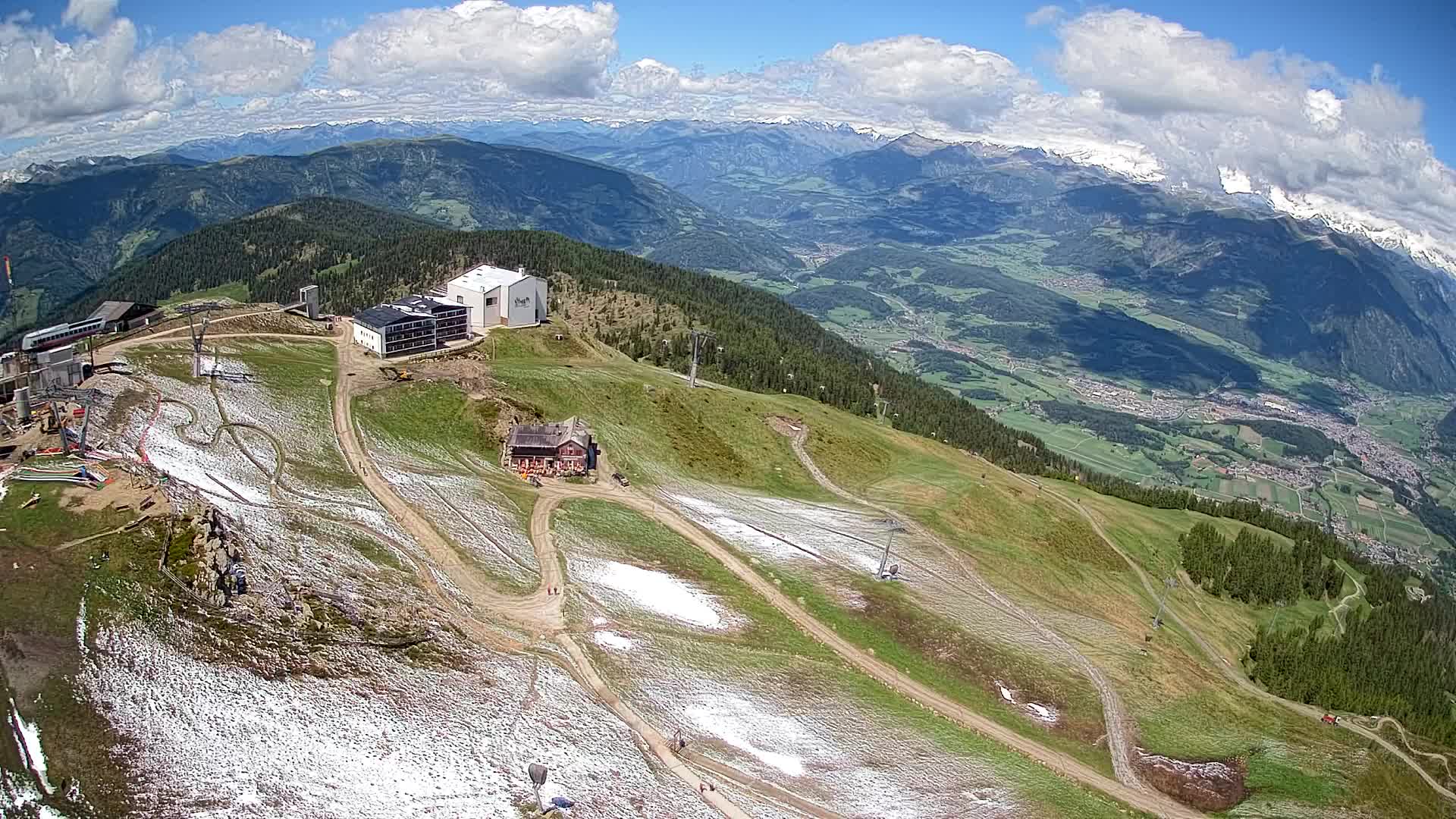 Skigebiet Kronplatz Gipfel | Blick auf Bruneck