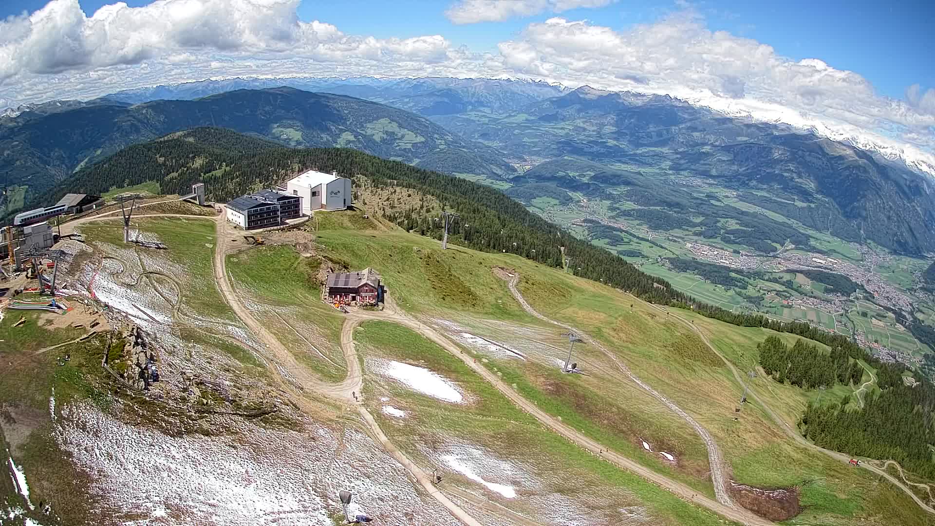 Stazione sciistica di Plan de Corones | vista su Brunico