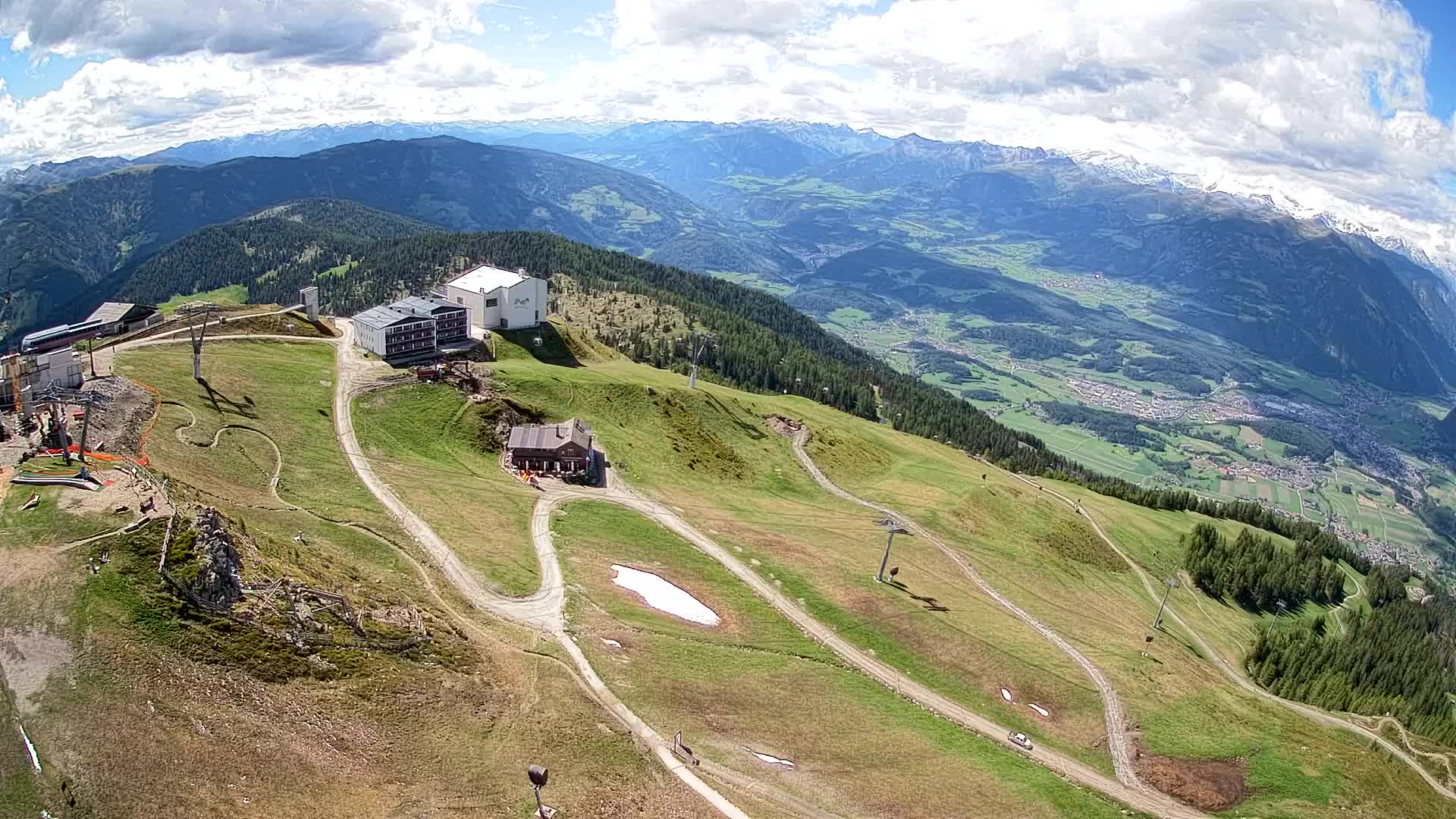 Stazione sciistica di Plan de Corones | vista su Brunico
