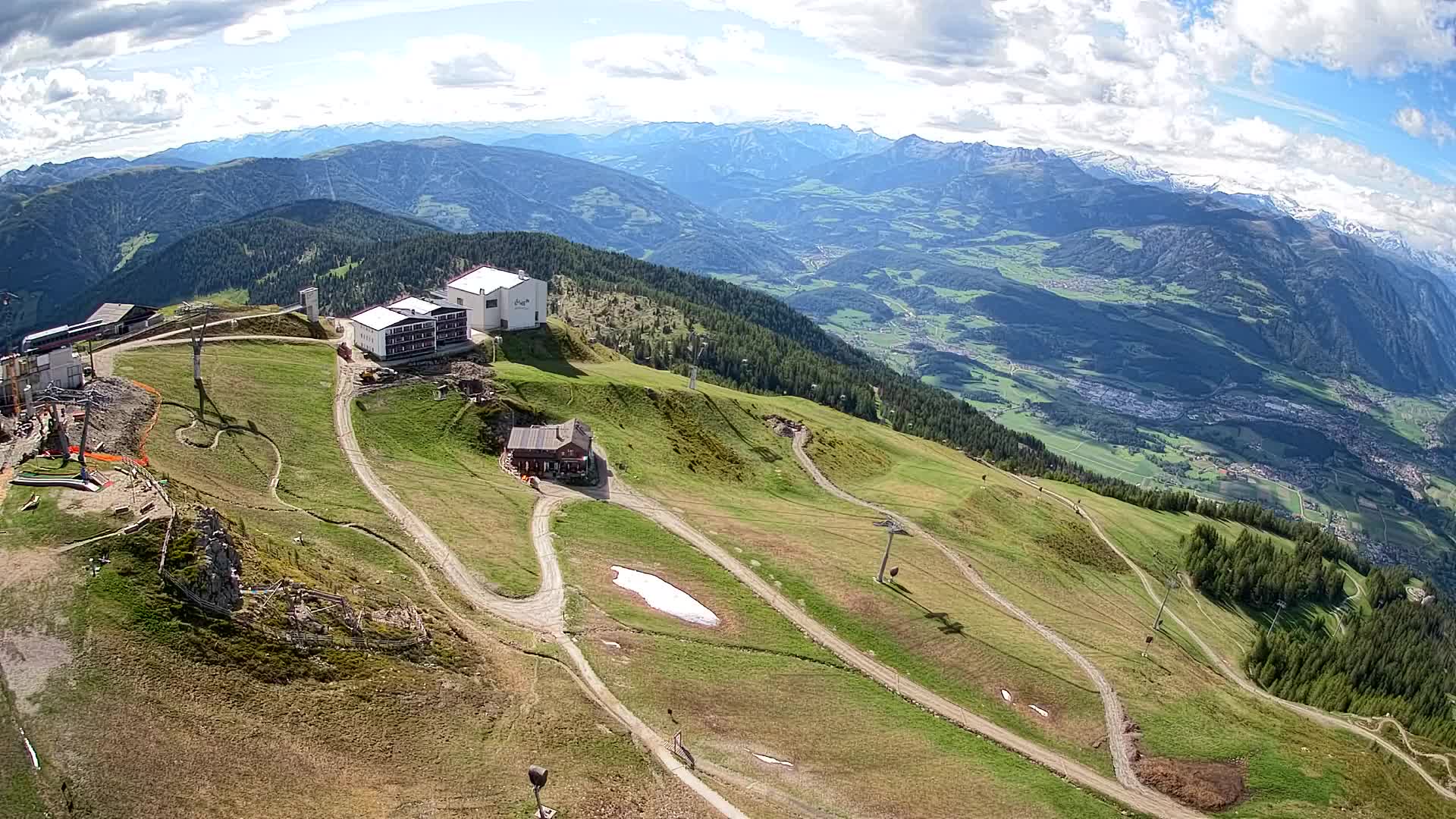 Stazione sciistica di Plan de Corones | vista su Brunico